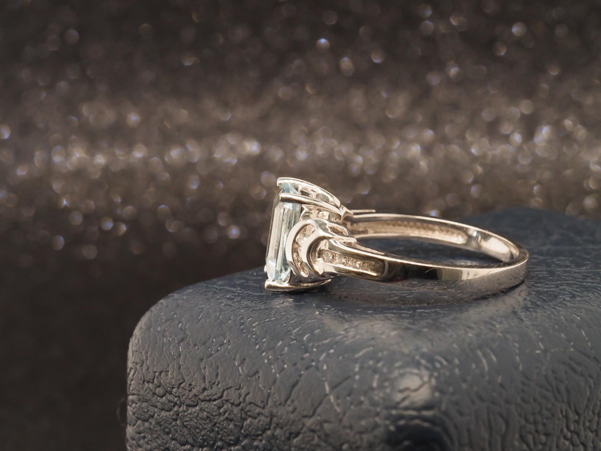 14k White Gold Aquamarine and Diamond Engagement Ring - VHK#235