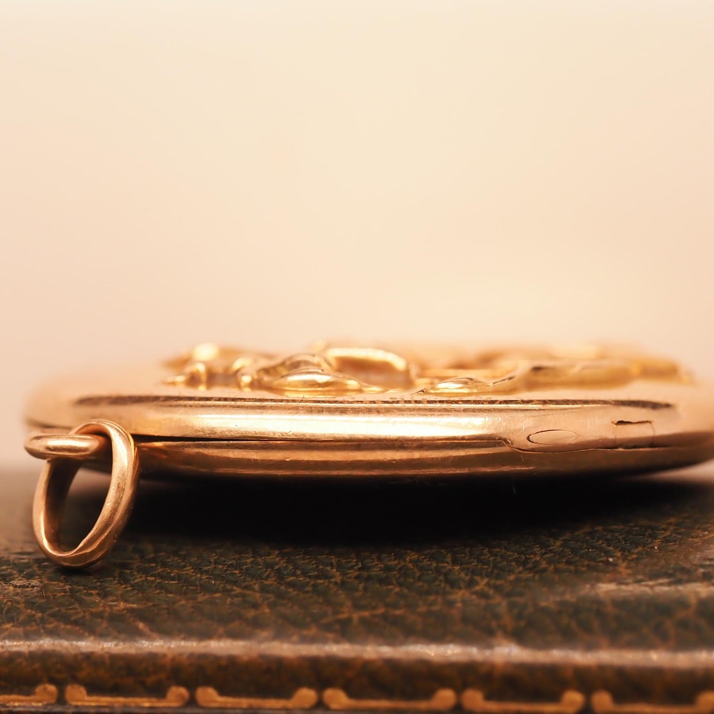 14K Yellow Gold Art Nouveau Floral Locket and Pendant - VHK#689