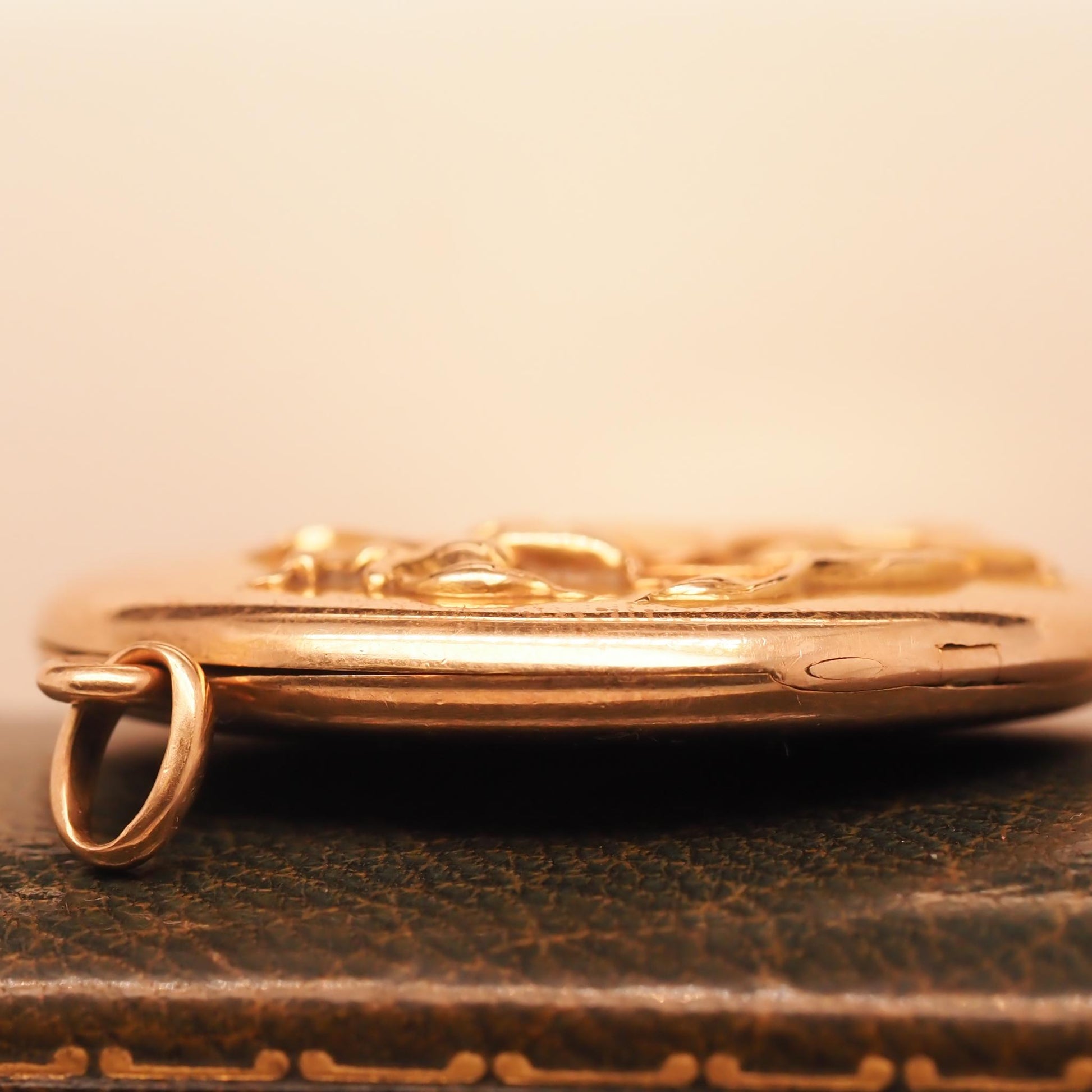 14K Yellow Gold Art Nouveau Floral Locket and Pendant - VHK#689