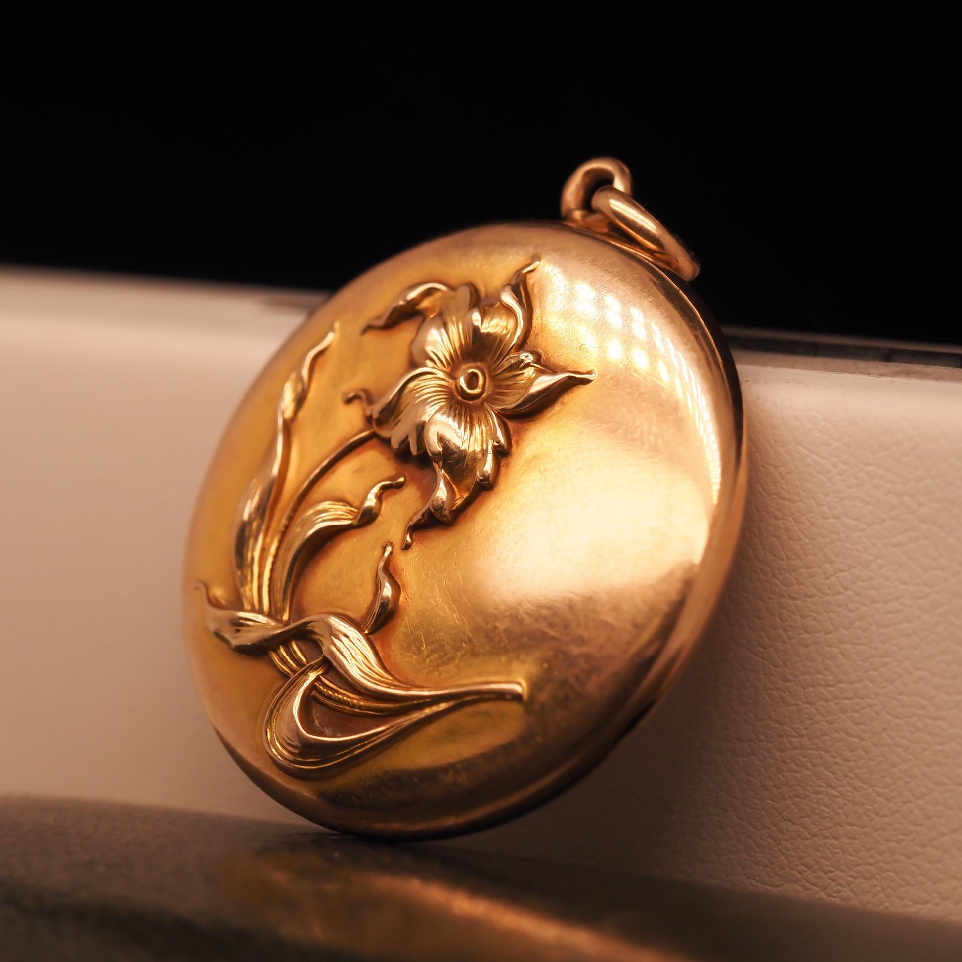 14K Yellow Gold Art Nouveau Floral Locket and Pendant - VHK#689