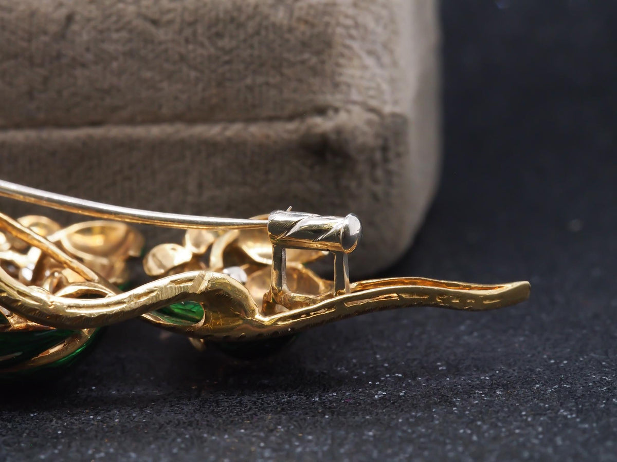 18K Yellow Gold Green Enamel and Diamond Flower Brooch - VHK#249