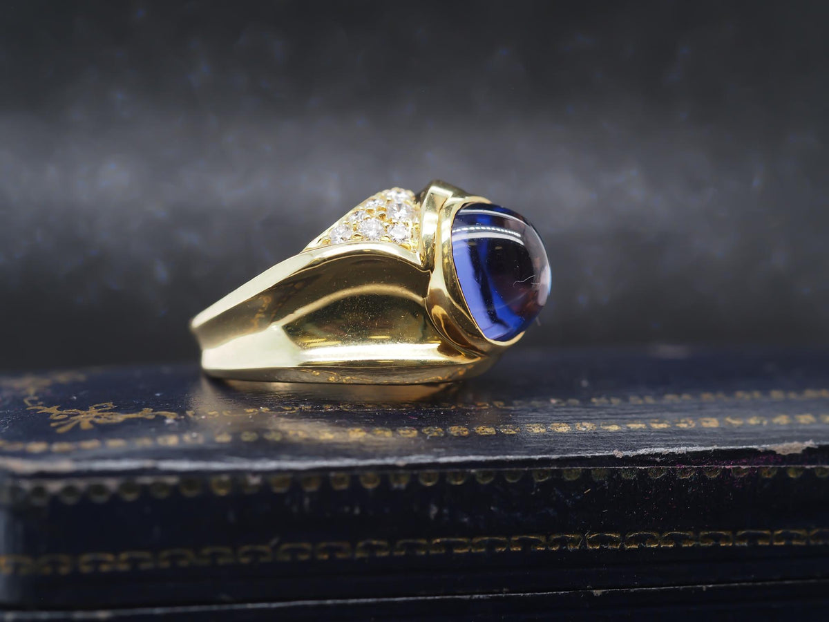 Estate 18K Yellow Gold Tanzanite Sugarloaf Cabochon and Diamond Ring - VHK#336c