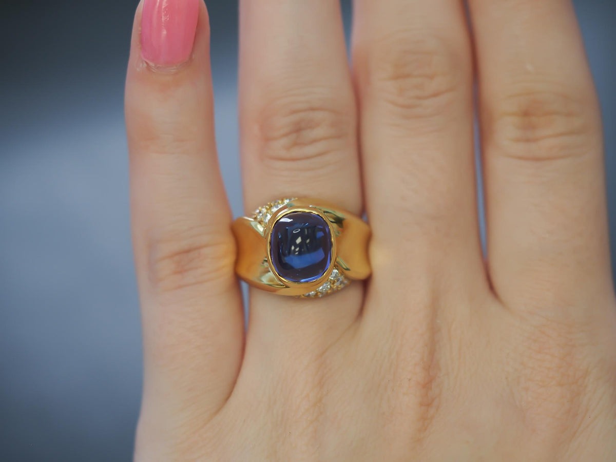 Estate 18K Yellow Gold Tanzanite Sugarloaf Cabochon and Diamond Ring - VHK#336c