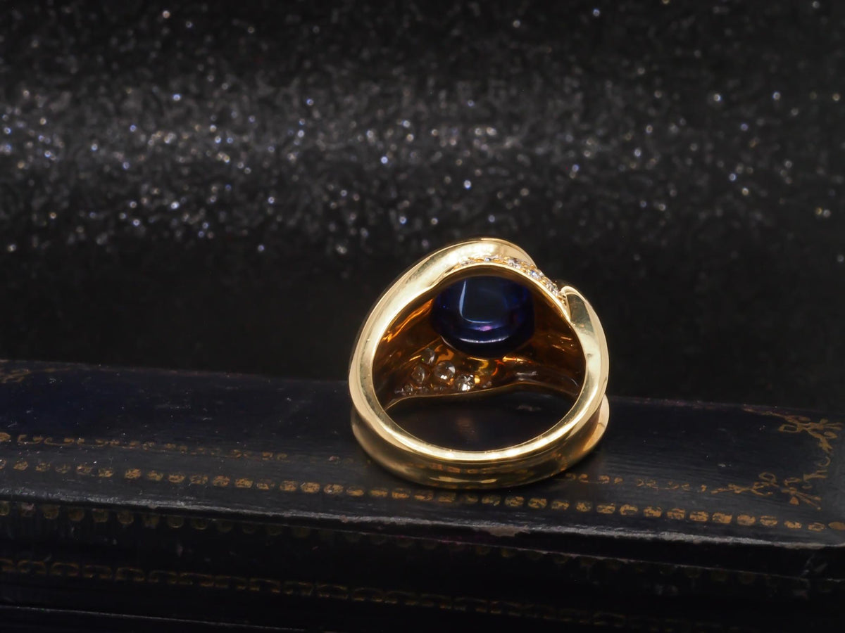 Estate 18K Yellow Gold Tanzanite Sugarloaf Cabochon and Diamond Ring - VHK#336c