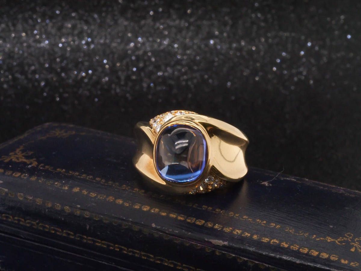 Estate 18K Yellow Gold Tanzanite Sugarloaf Cabochon and Diamond Ring - VHK#336c