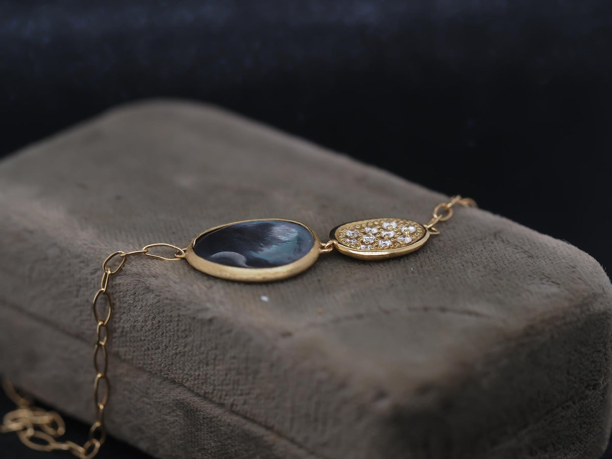 Estate 18K Yellow Gold Marco Bicego Mother of Pearl and Diamond LUNARIA Necklace