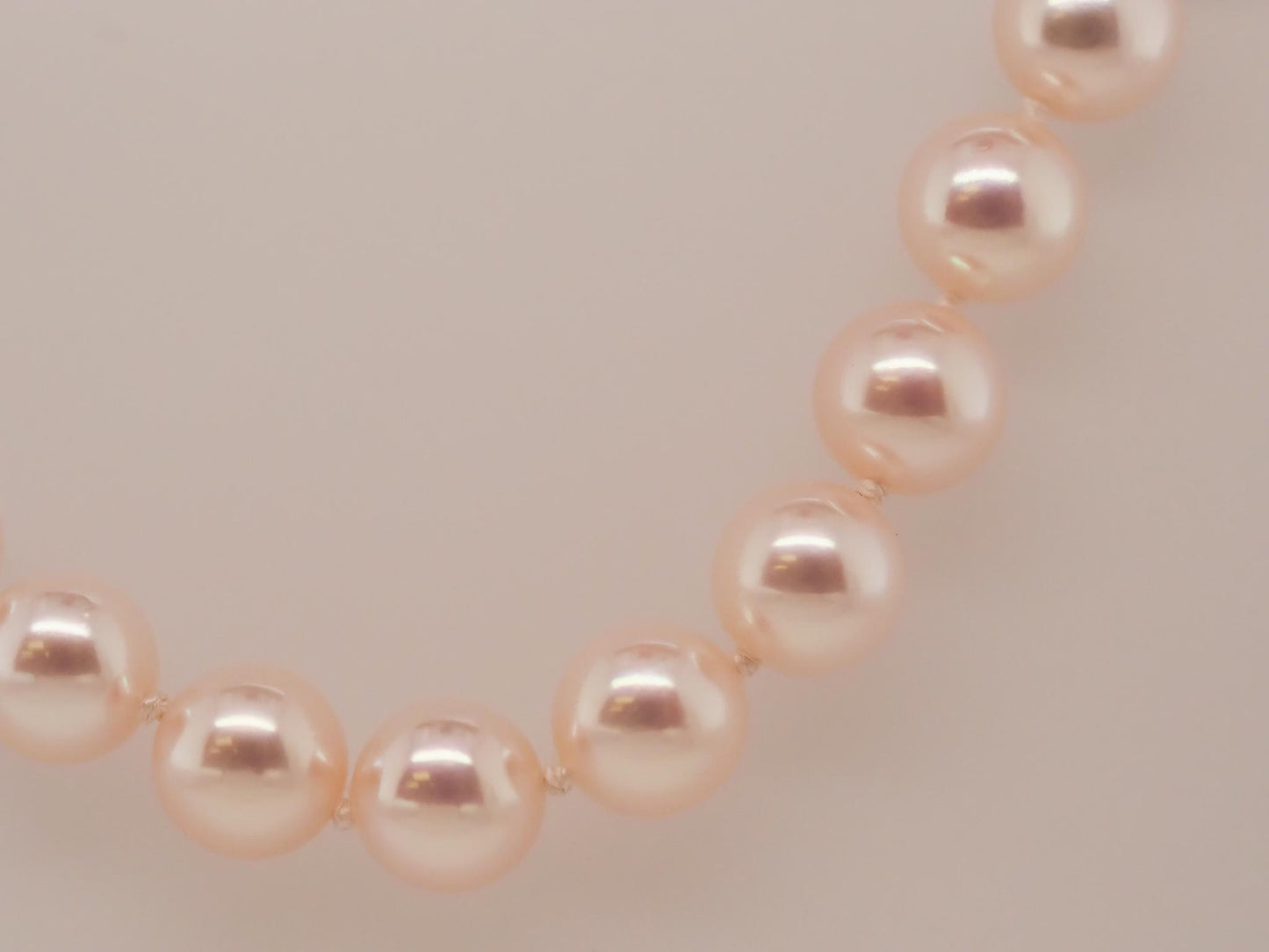 18K Yellow Gold and Diamond Regal Elegance 7.4mm Pearl Necklace - VHK#704