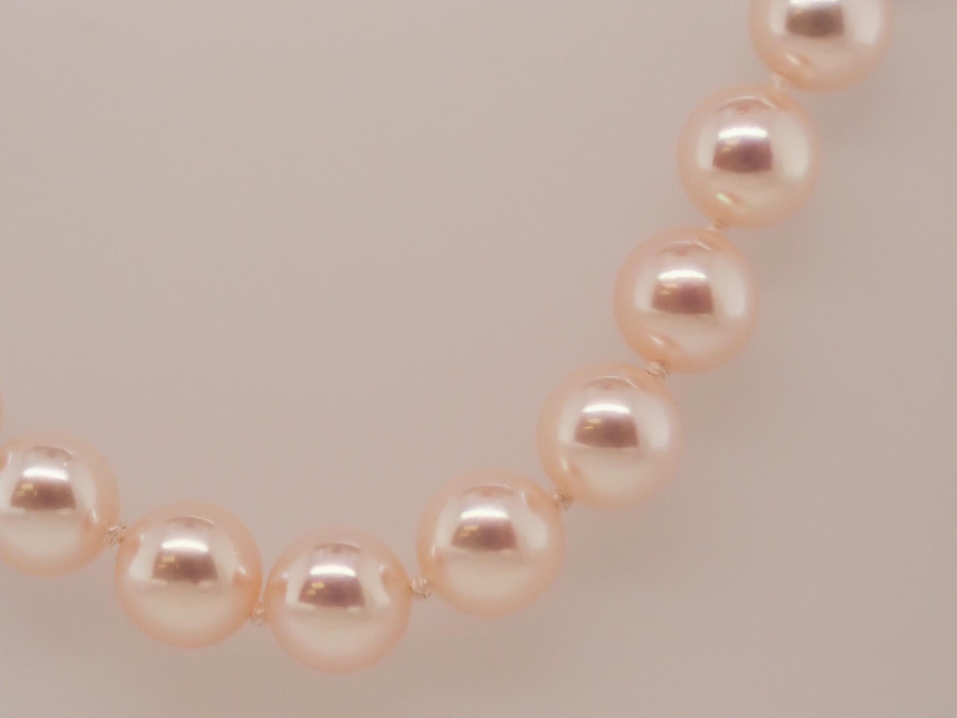 18K Yellow Gold and Diamond Regal Elegance 7.4mm Pearl Necklace - VHK#704