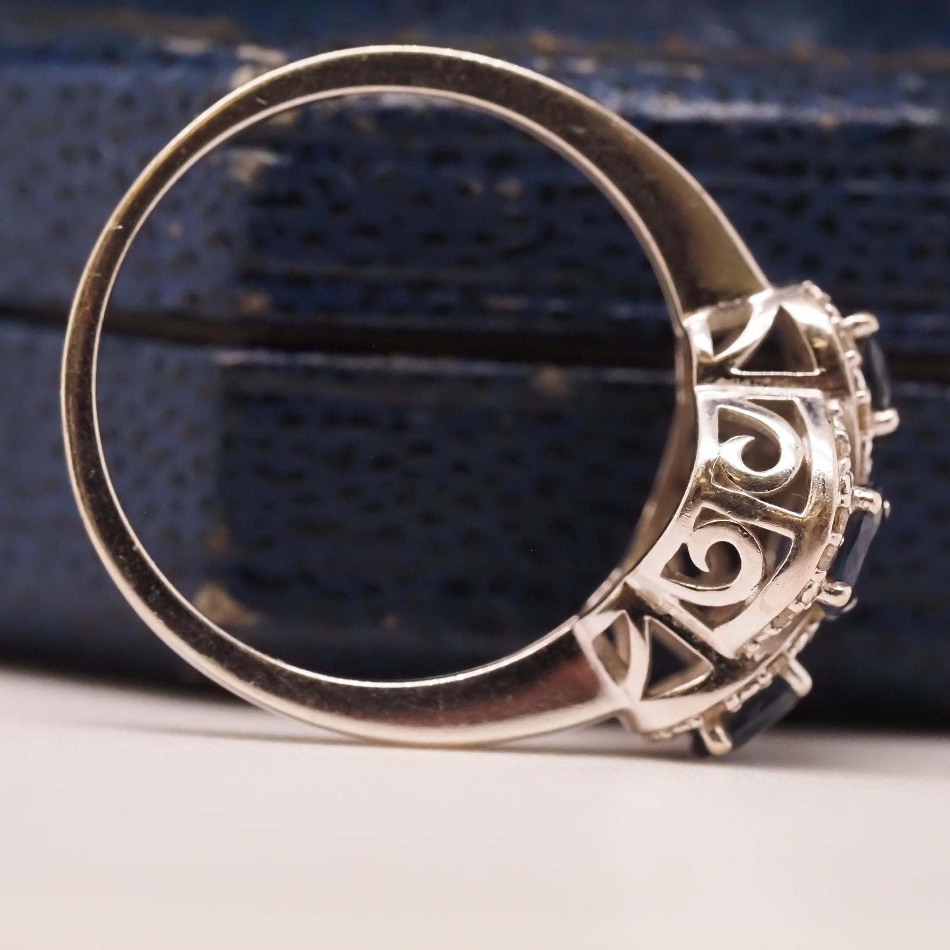 14K White Gold Diamond and Sapphire Ring - VHK#709