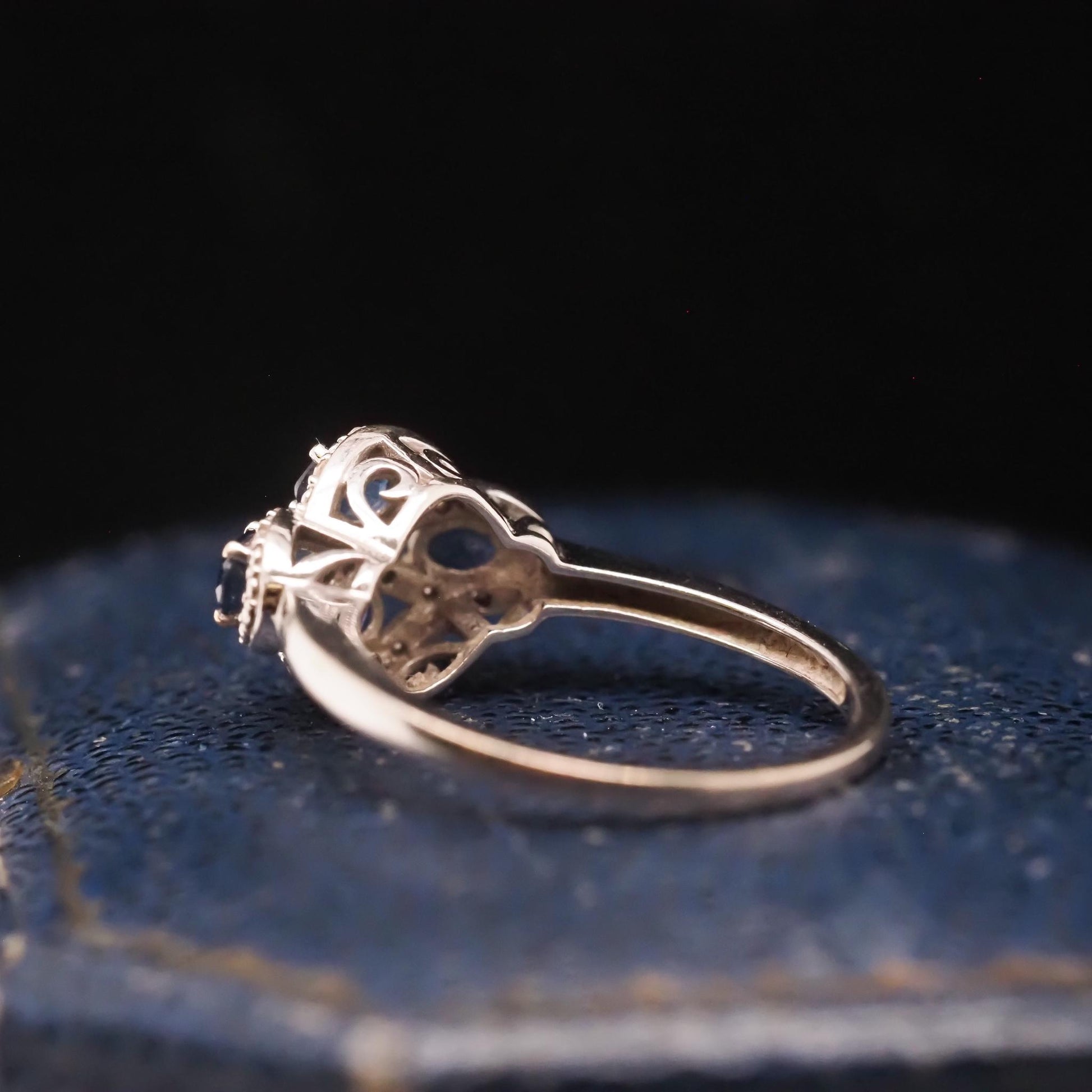 14K White Gold Diamond and Sapphire Ring - VHK#709