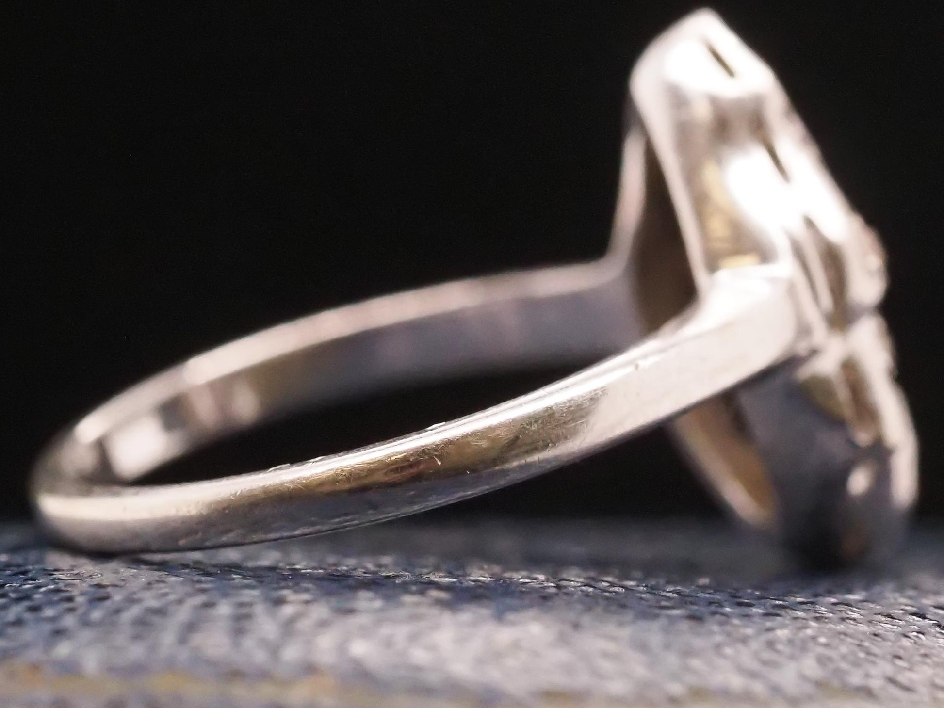14K White Gold Art Deco Diamond and Sapphire Ring - VHK#724
