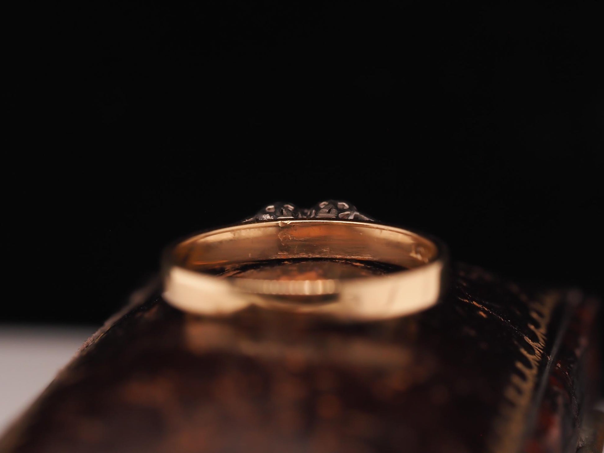 Edwardian 1900s 14K Yellow Gold Two Stone Old Mine Diamond Ring - VHK#603b