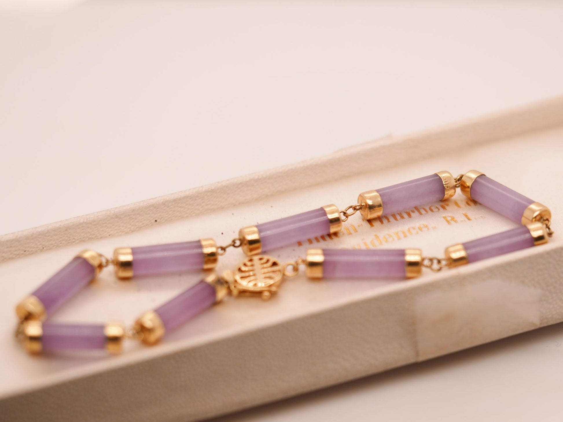 Vintage 14K Yellow Gold Lavender Jade Link Bracelet - VHK#743