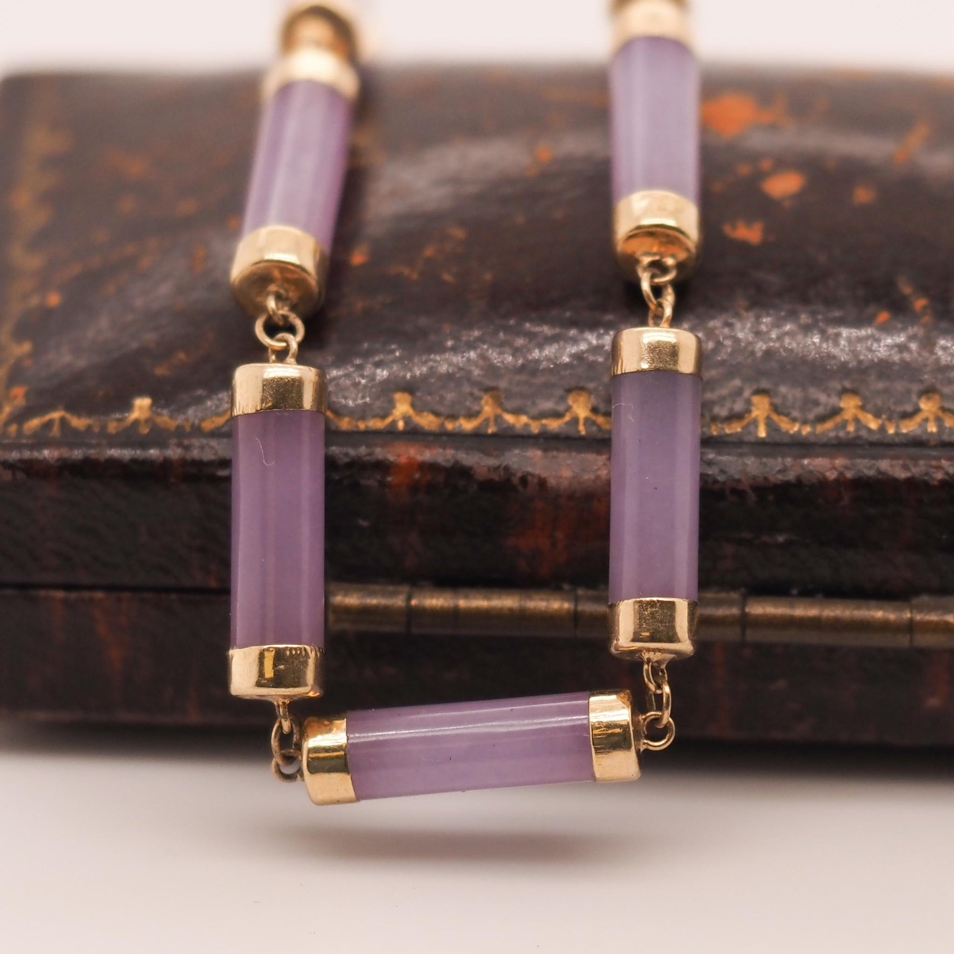 Vintage 14K Yellow Gold Lavender Jade Link Bracelet - VHK#743