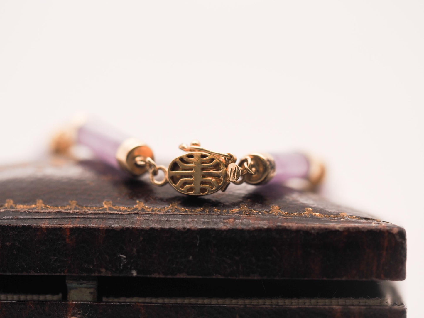 Vintage 14K Yellow Gold Lavender Jade Link Bracelet - VHK#743