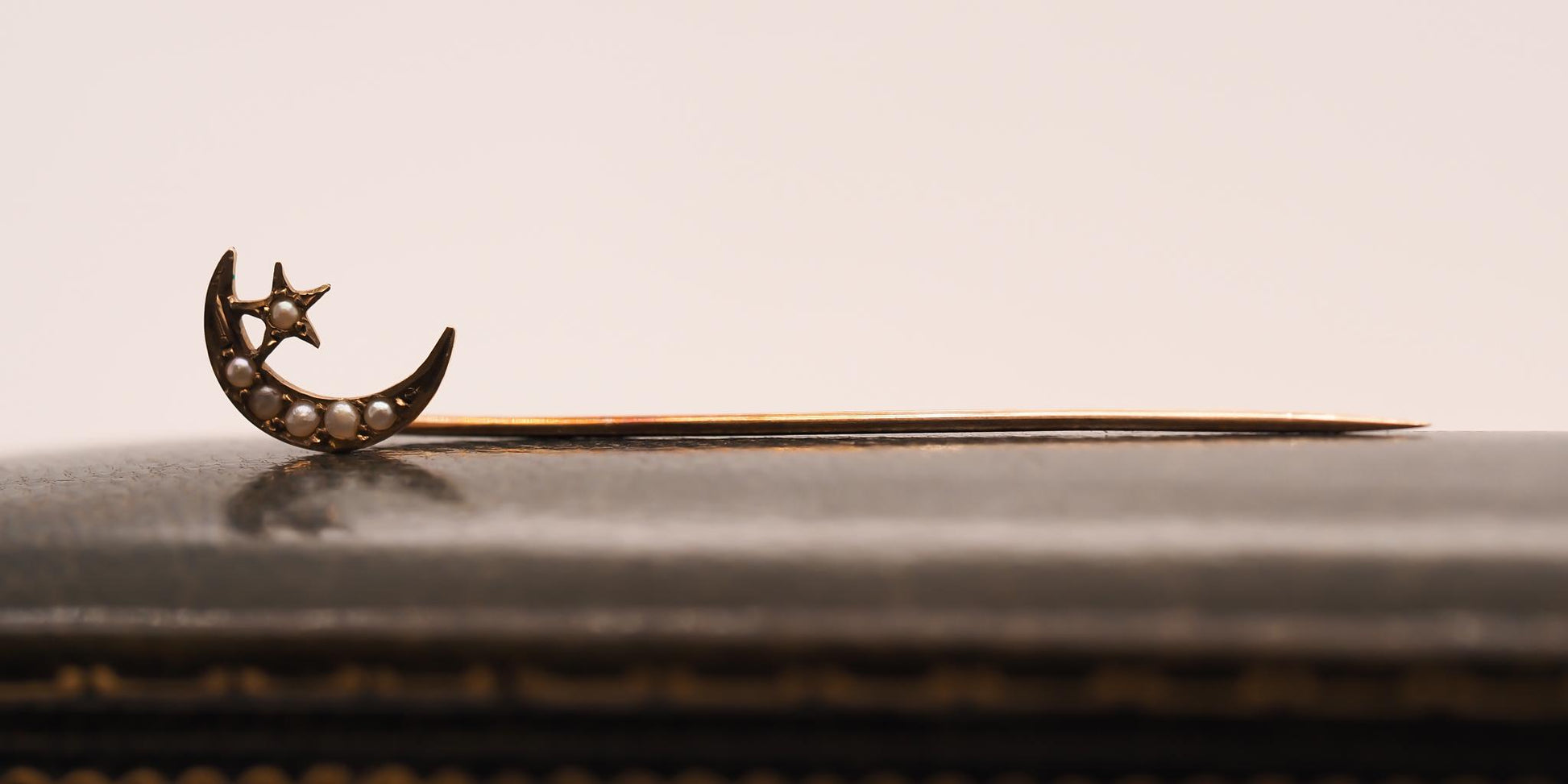 Circa 1900s 14K Yellow Gold and Pearl Moon Stick Pin - VHK#749