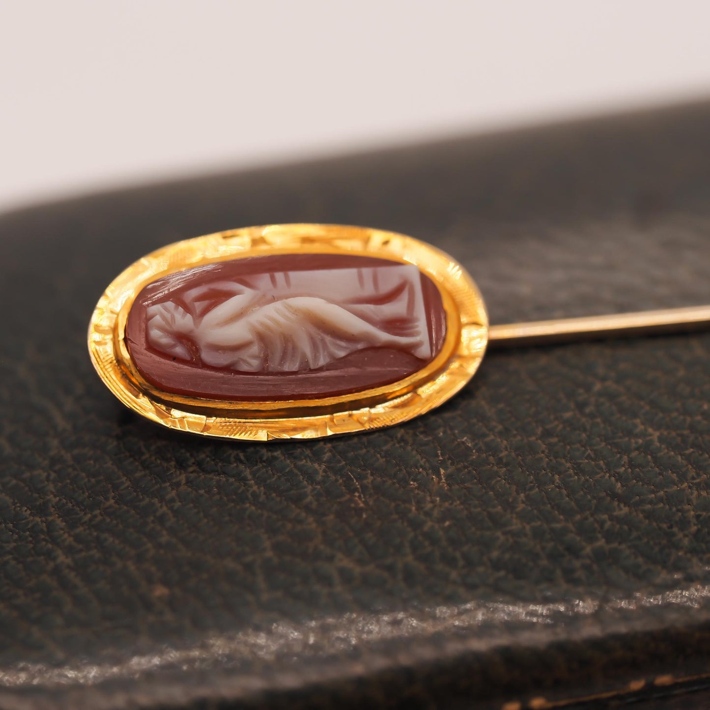 14K Yellow Gold Cameo Stick Pin - VHK#751