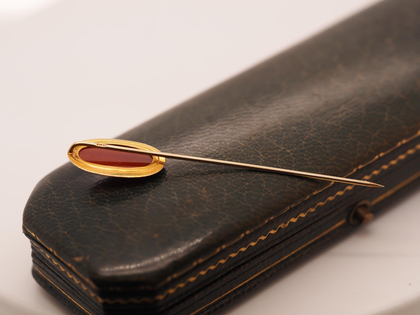 14K Yellow Gold Cameo Stick Pin - VHK#751