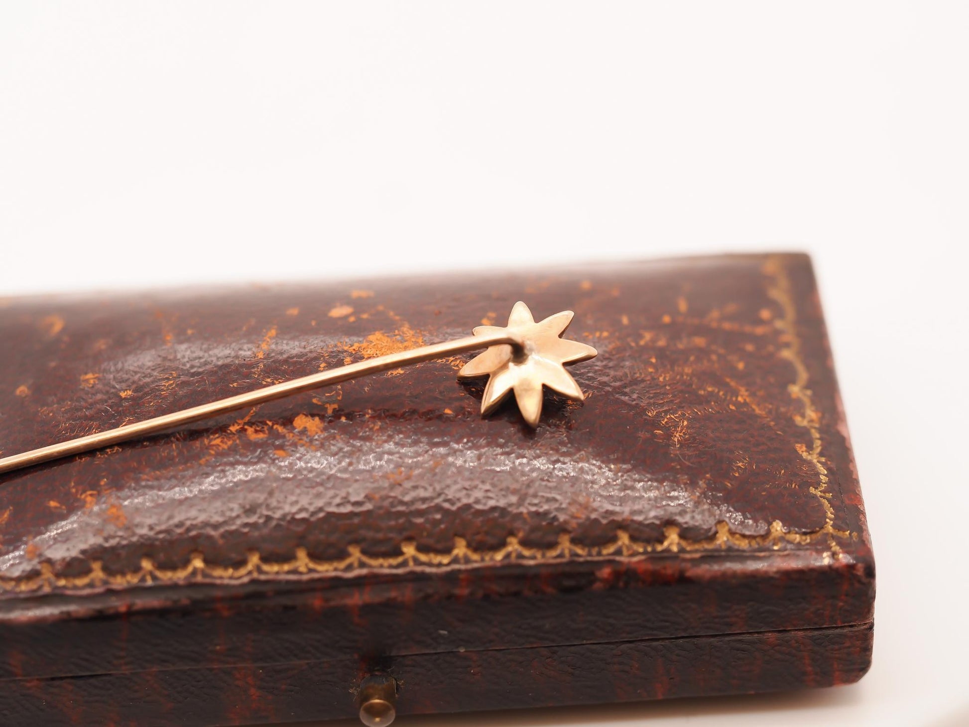Circa 1900s 14K Yellow Gold and Pearl Starburst Stick Pin - VHK#750