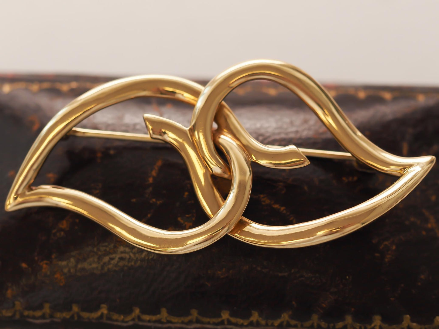 Circa 1987 18K Yellow Gold Tiffany & Co. Brooch Pin