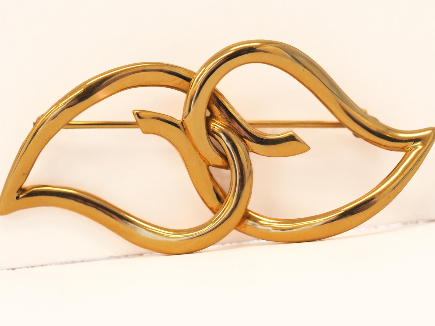 Circa 1987 18K Yellow Gold Tiffany & Co. Brooch Pin