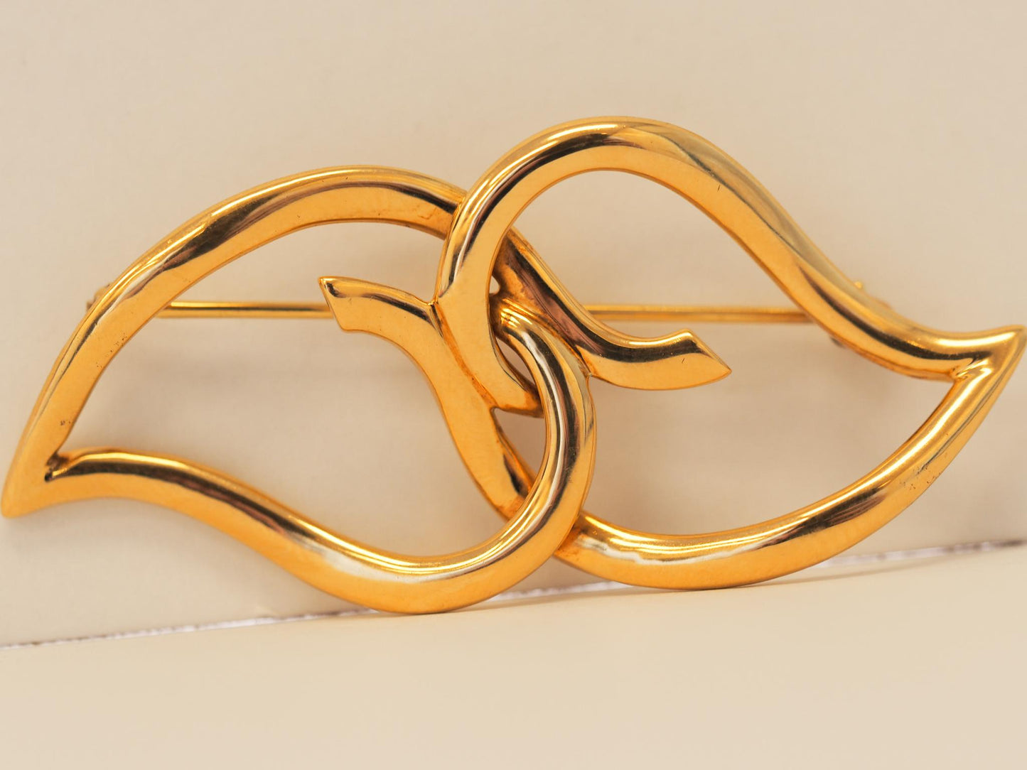 Circa 1987 18K Yellow Gold Tiffany & Co. Brooch Pin