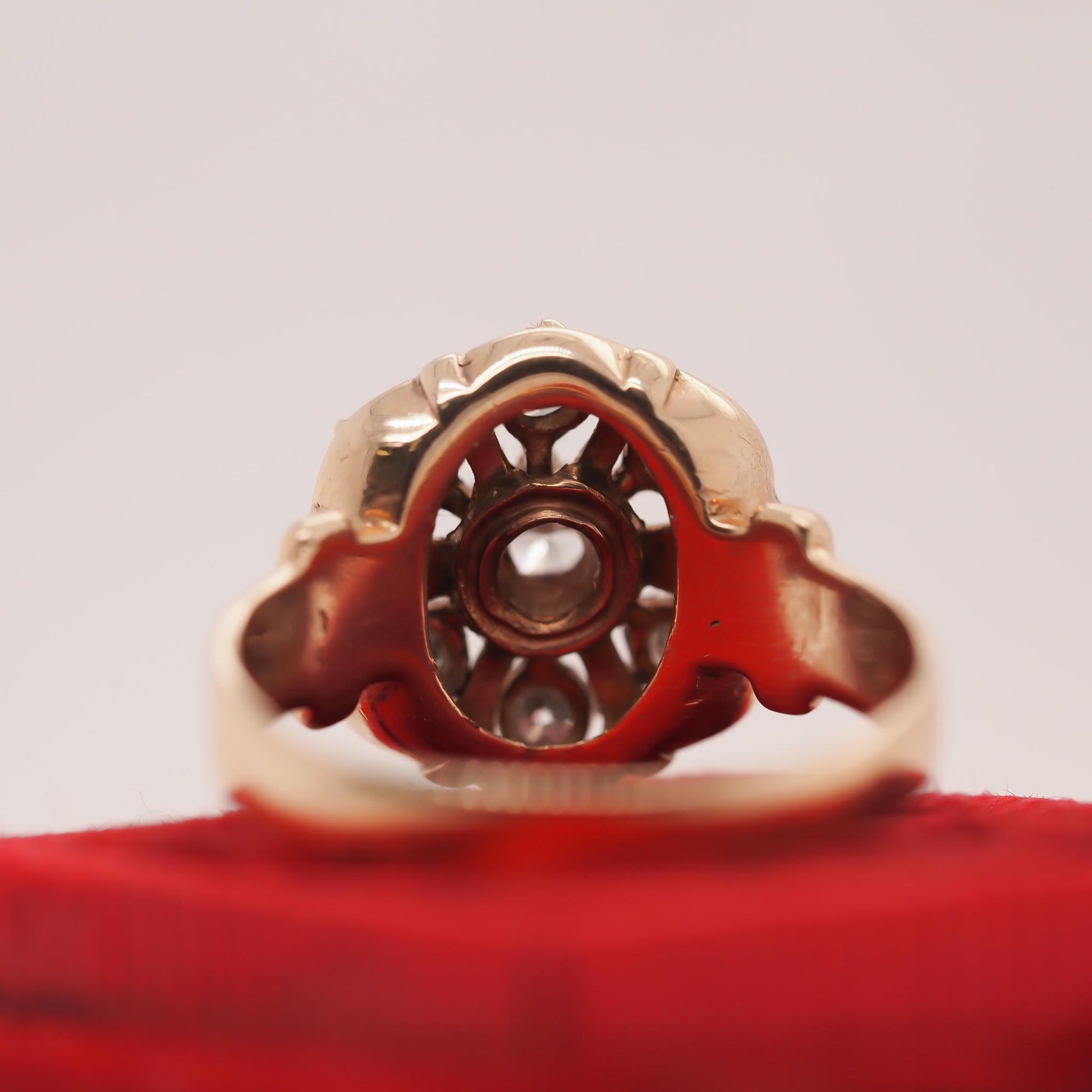 Circa 1950s 14K Yellow Gold Diamond and Enamel Ring - VHK#753