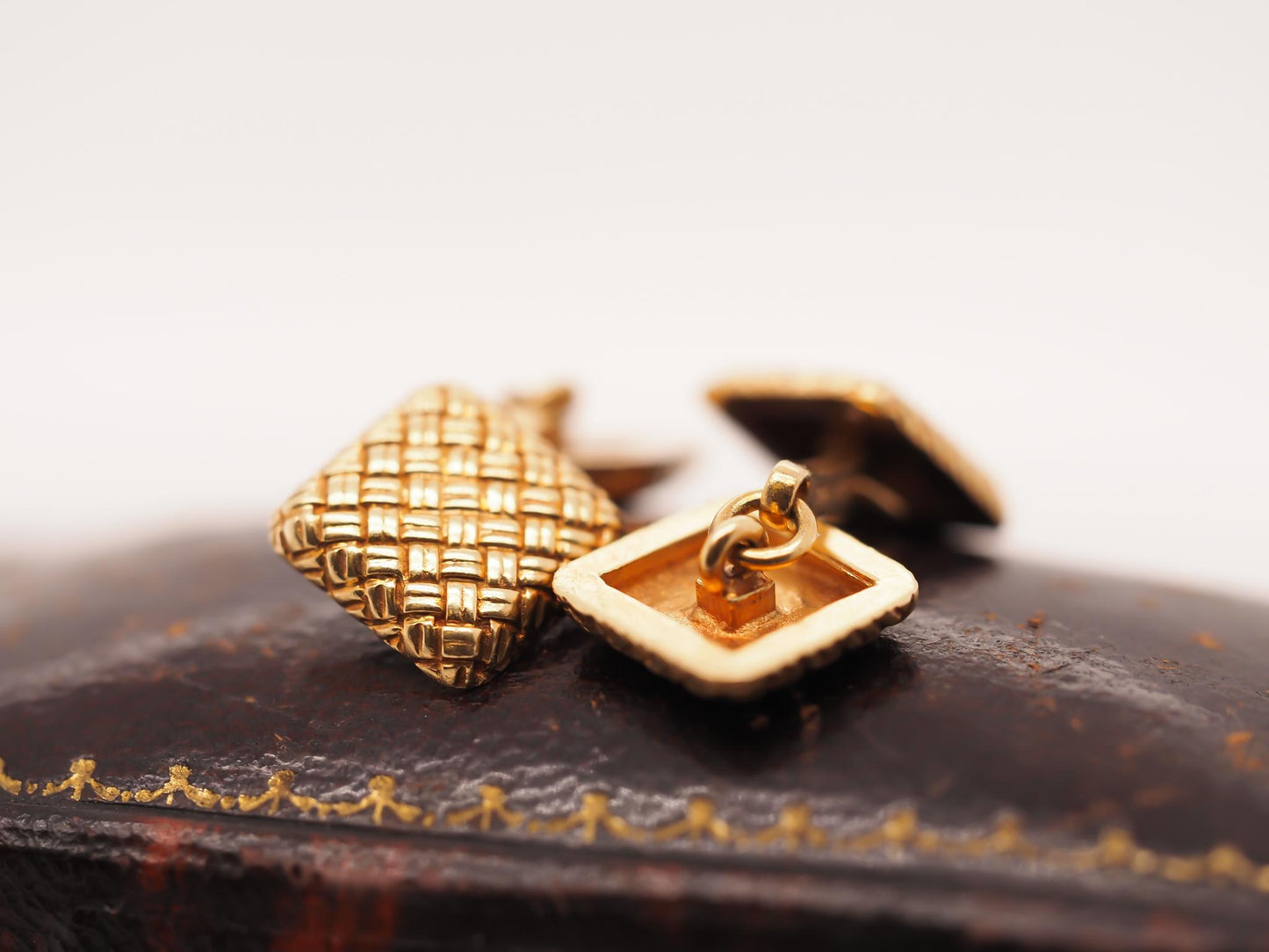 1940s 18k Yellow Gold Tiffany & Co Cufflinks