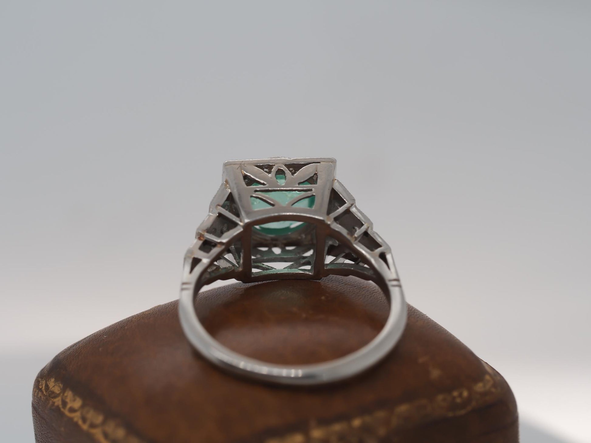 1930s Platinum Art Deco Cabochon Emerald Engagement Ring