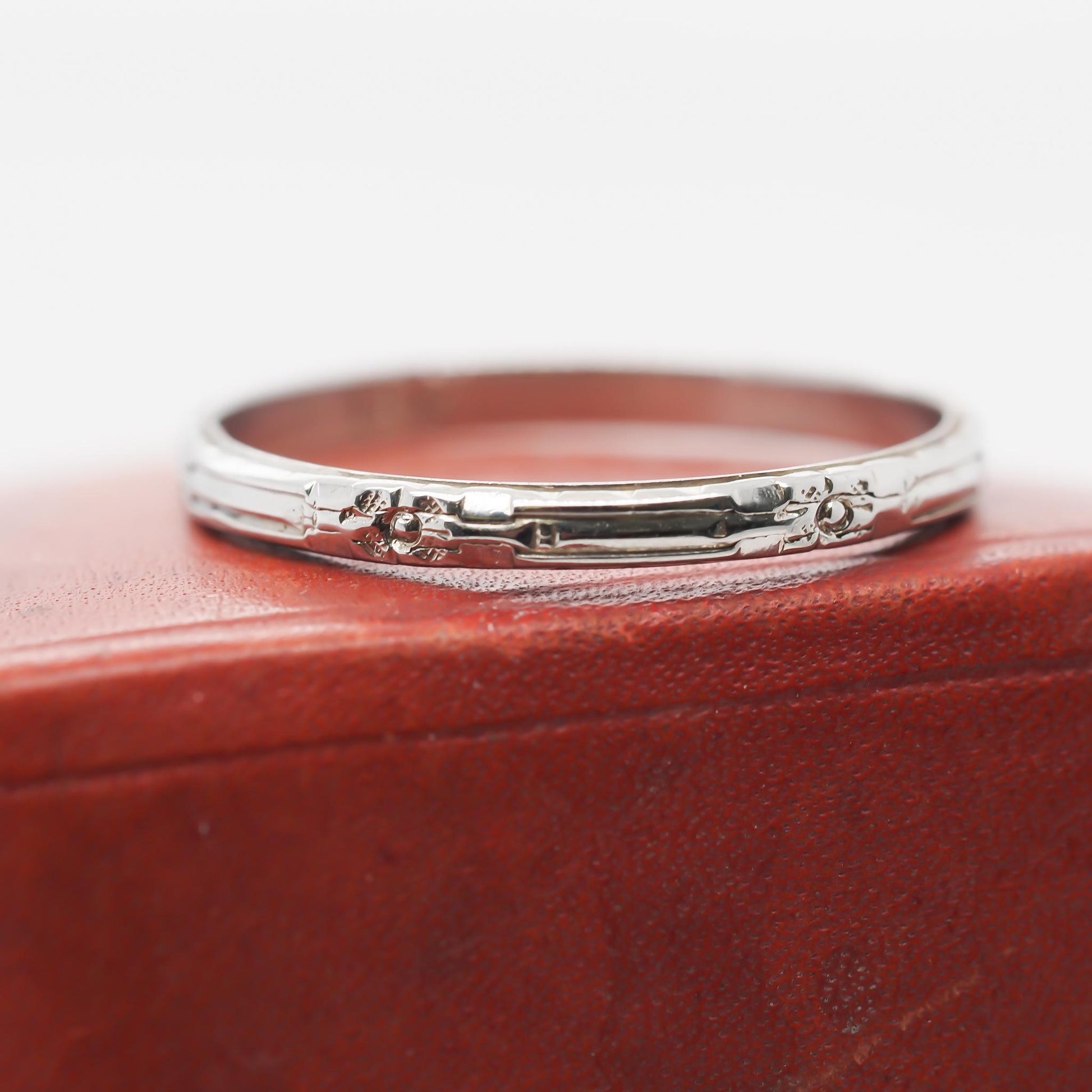 Circa 1920s 18K White Gold Engraved Wedding Band - VHK#808