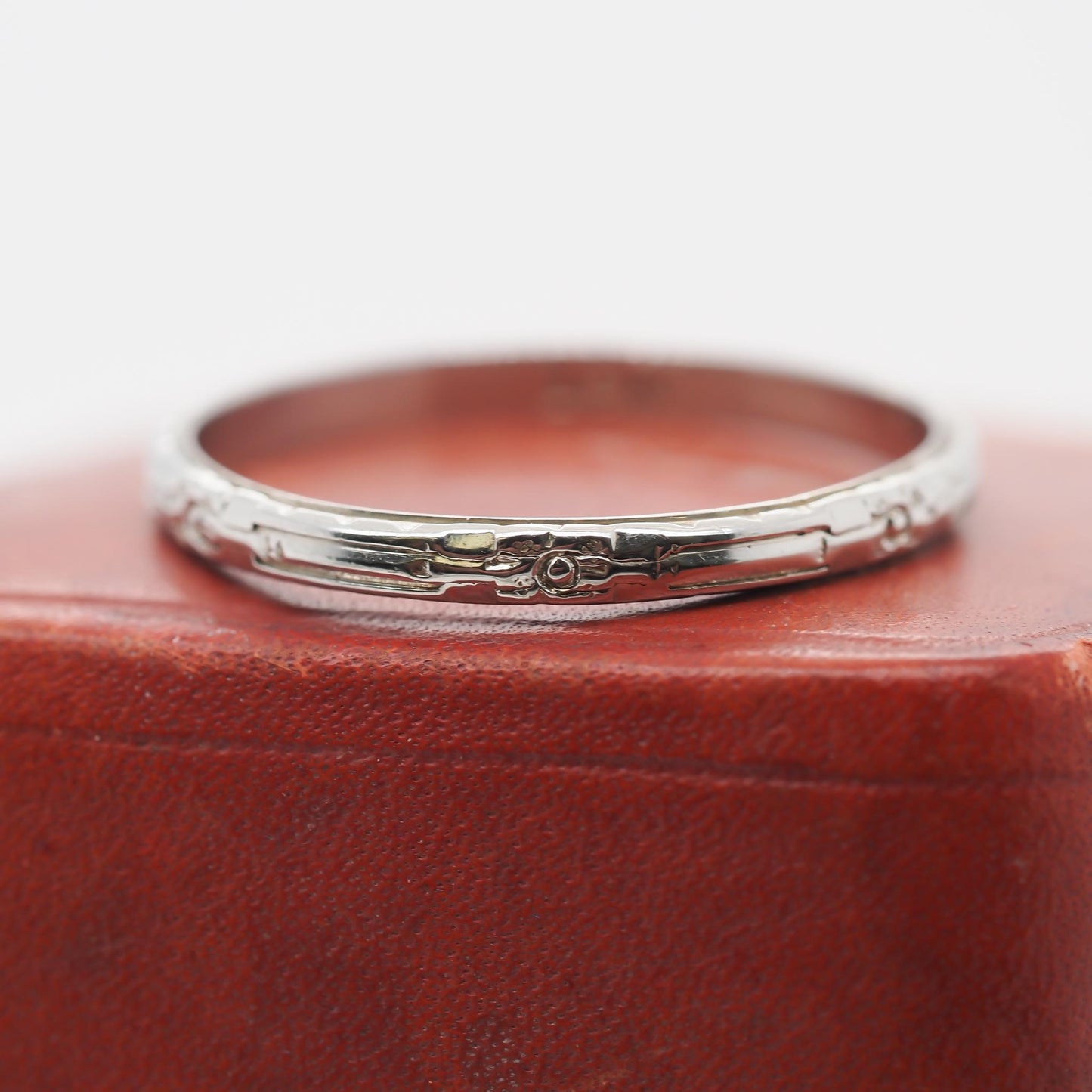 Circa 1920s 18K White Gold Engraved Wedding Band - VHK#808