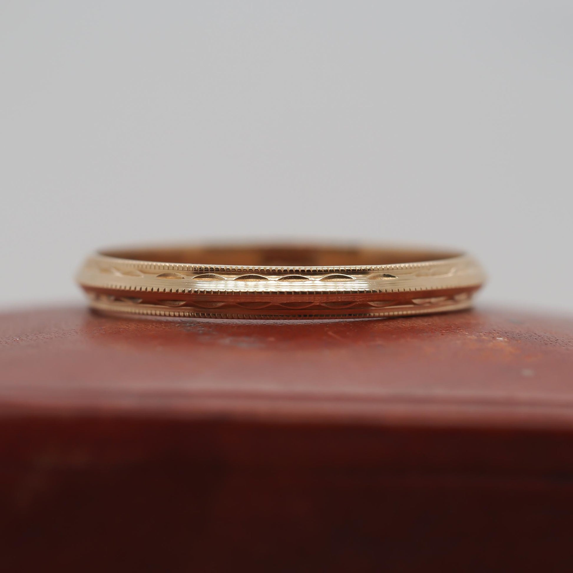 1920s 14K Yellow Gold Engraved Wedding Band Size 6 - VHK#803