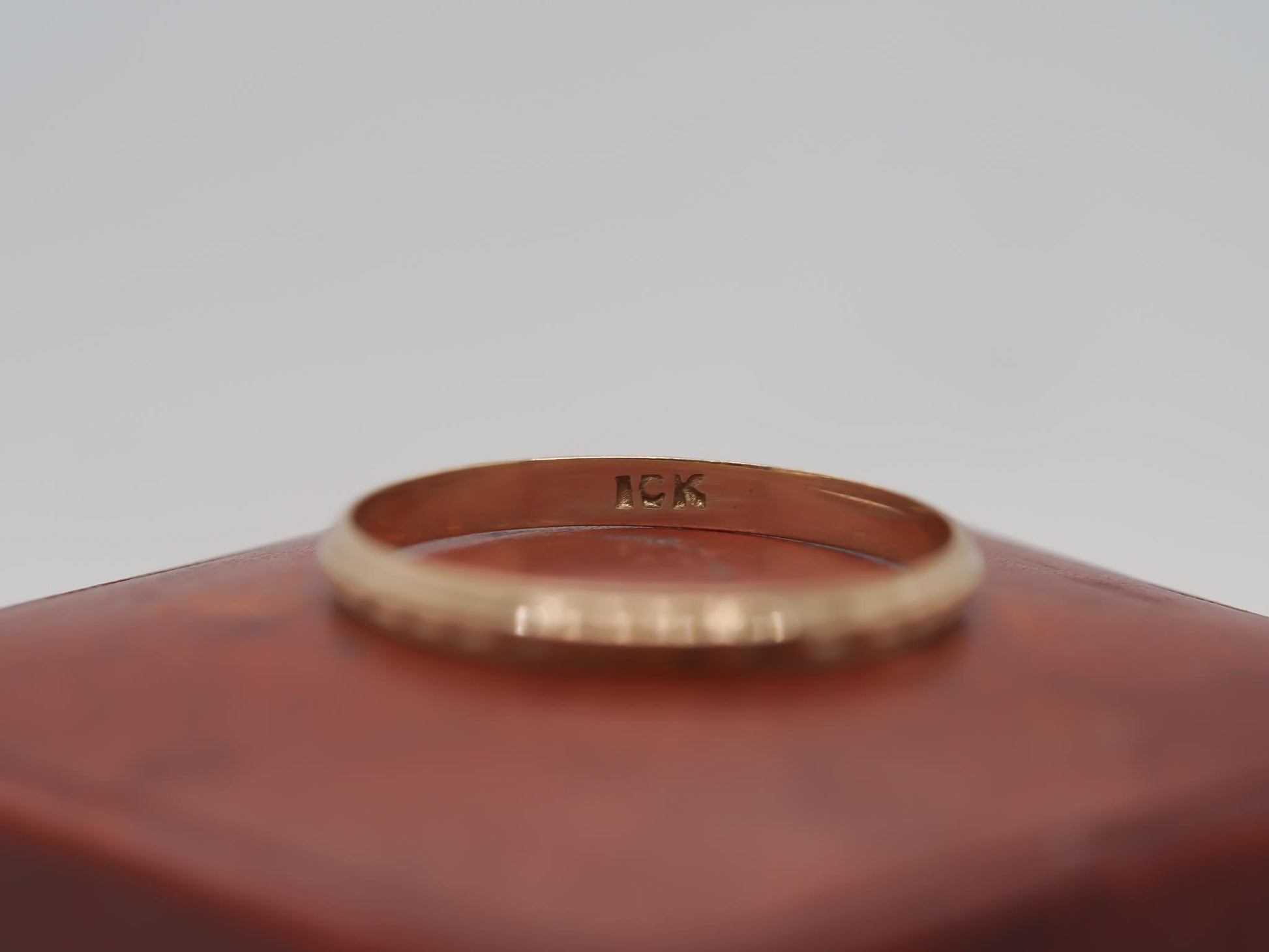 Circa 1930s 10K Yellow Gold Hand Engraved Wedding Band size 5.75 - VHK#854