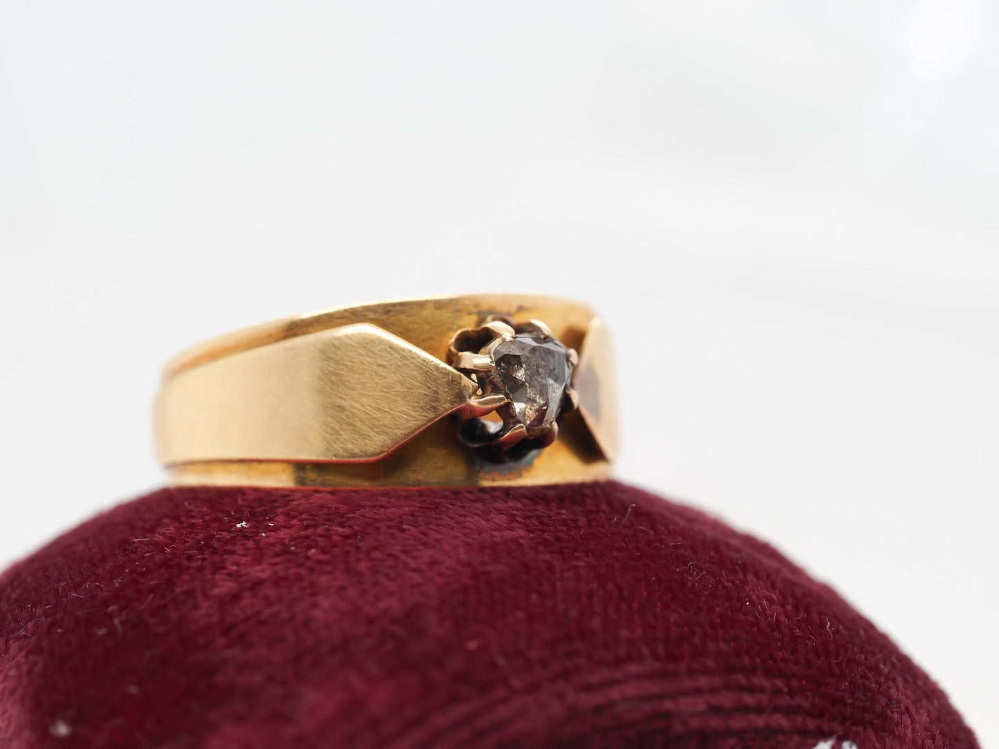 Victorian 18K Yellow Gold Rose Cut Diamond Ring