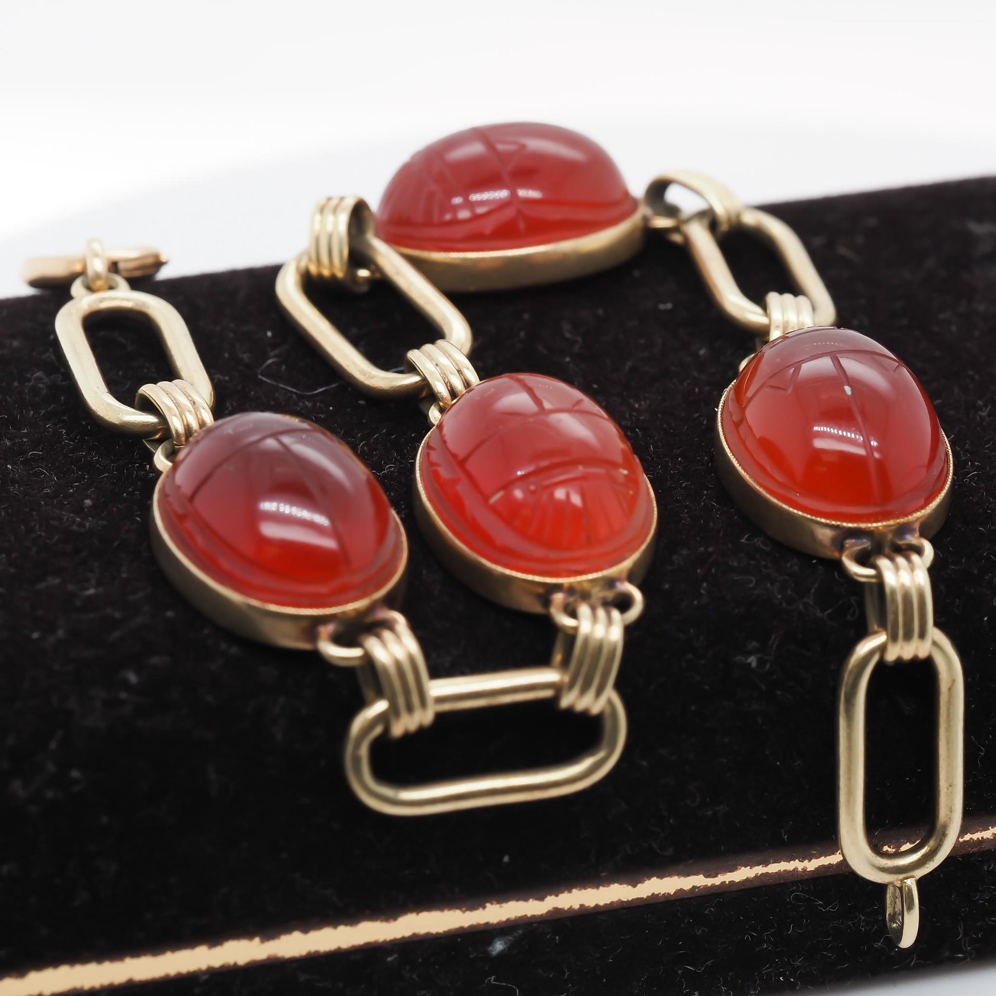 Vintage 1940s 14K Yellow Gold Carnelian Scarab Link Bracelet - VHK#759