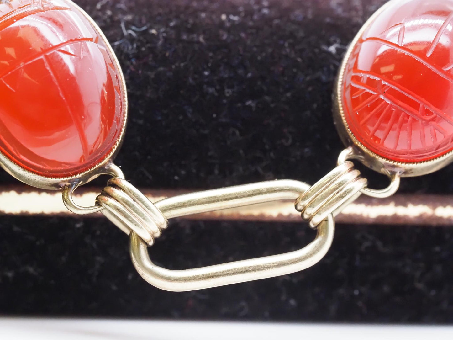 Vintage 1940s 14K Yellow Gold Carnelian Scarab Link Bracelet - VHK#759