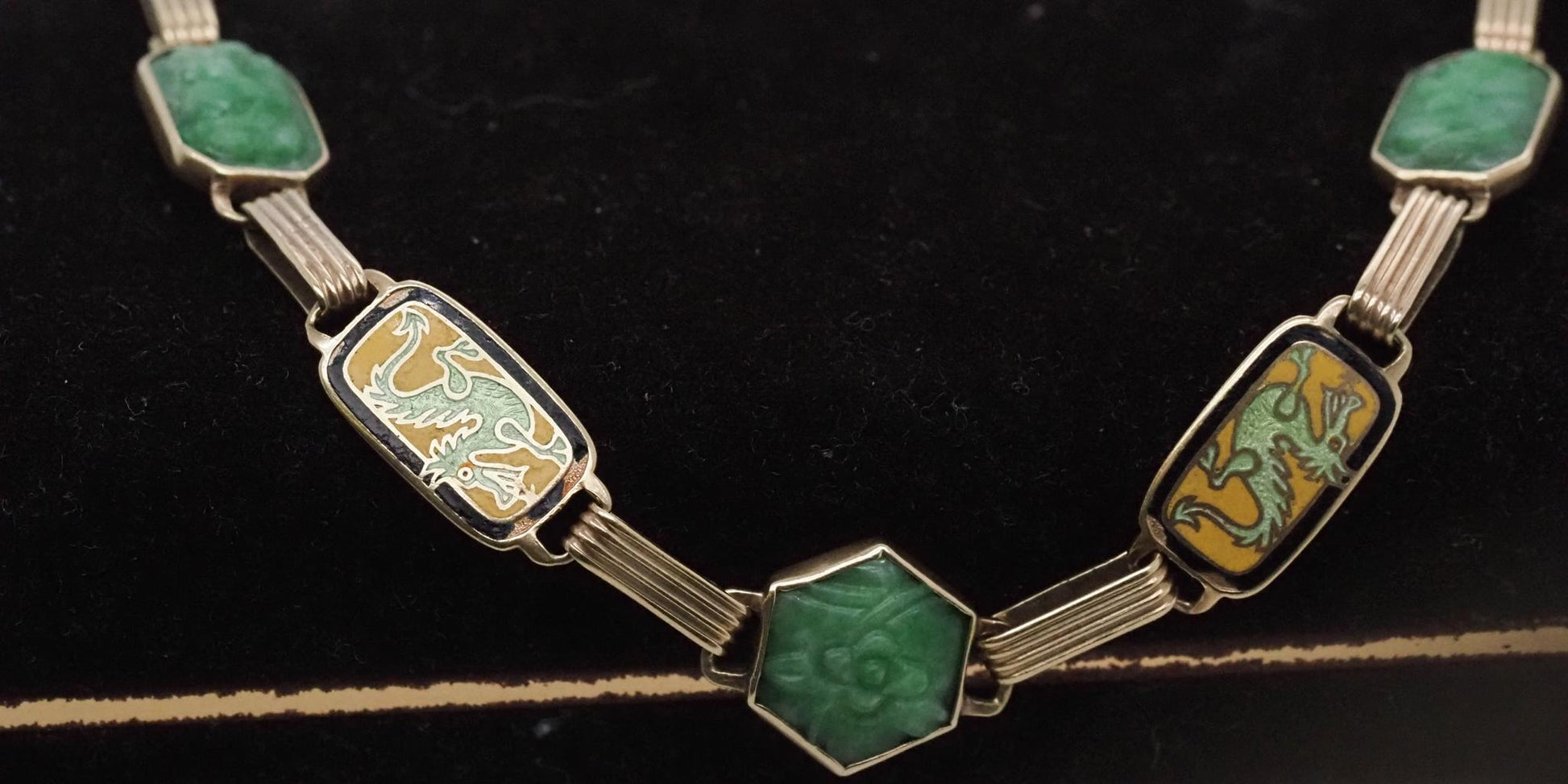 Vintage 14K Yellow Gold Carved Jade and Enamel Dragon Bracelet - VHK#760