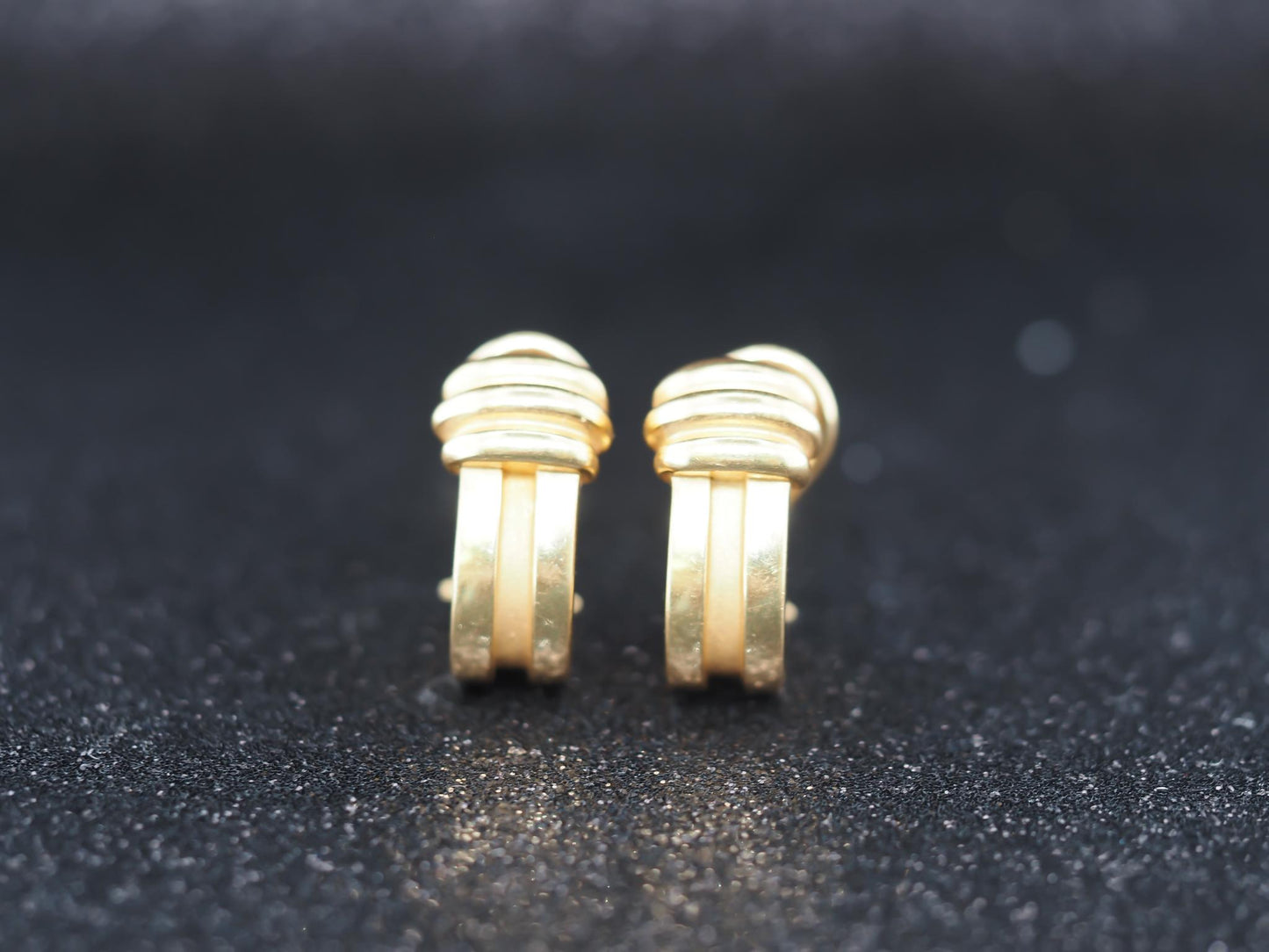 18K Yellow Gold Tiffany & Co. Earrings Circa 1995 - VHK#779