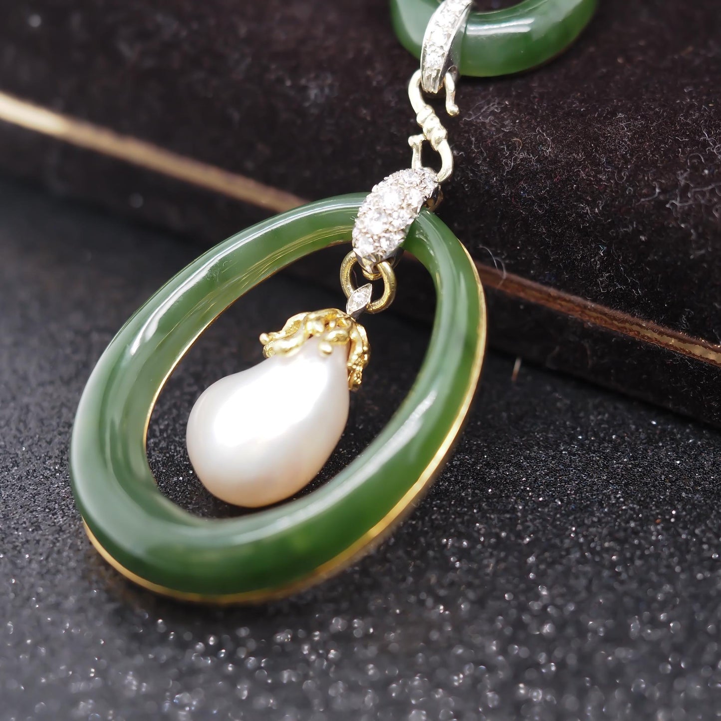 Vintage 1960s 18K Yellow Gold Jade, Pearl and Diamond Necklace - VHK#775