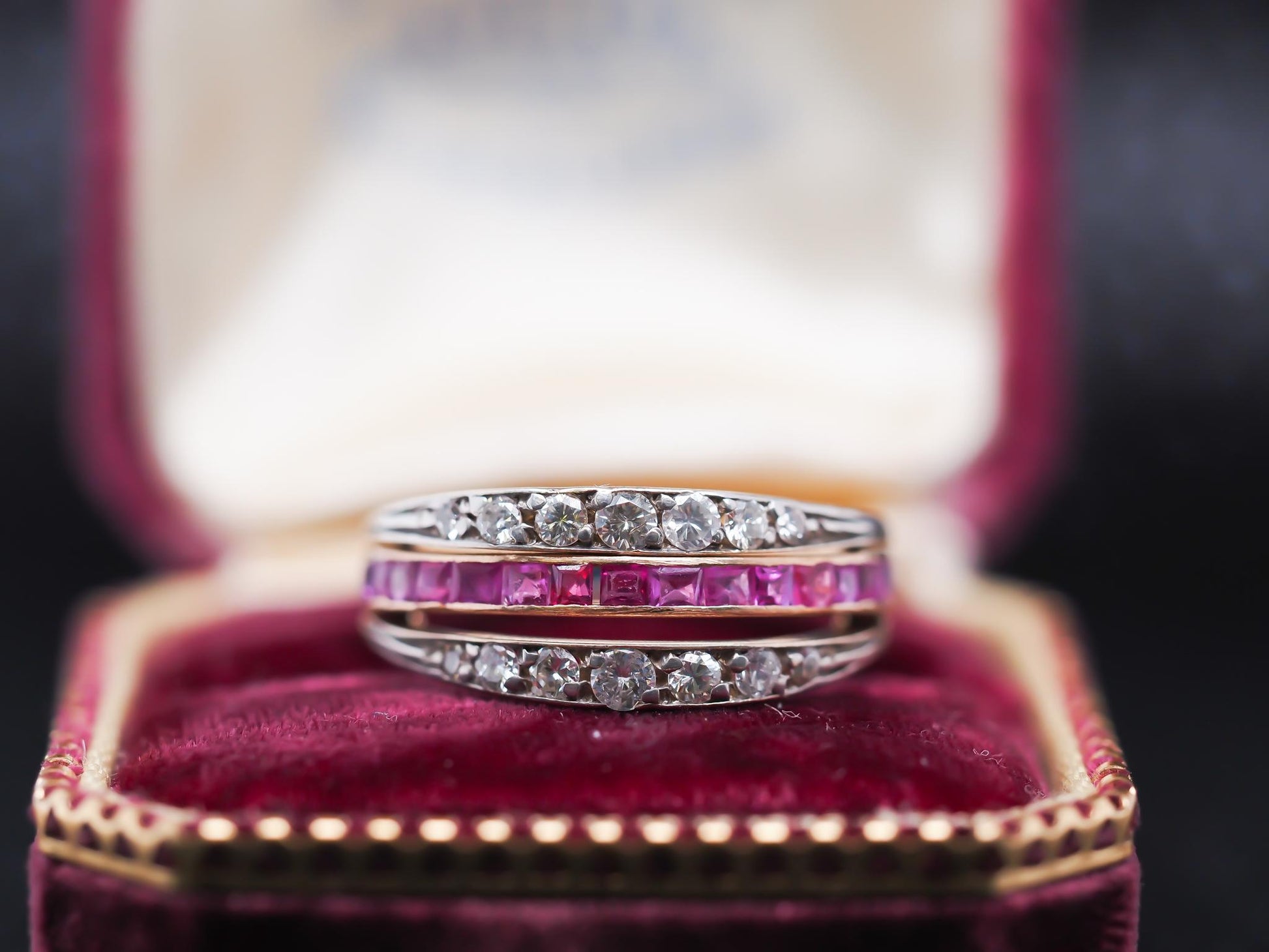 1940s 14K Yellow Gold Ruby, Sapphire and Diamond Flip Ring - VHK#810
