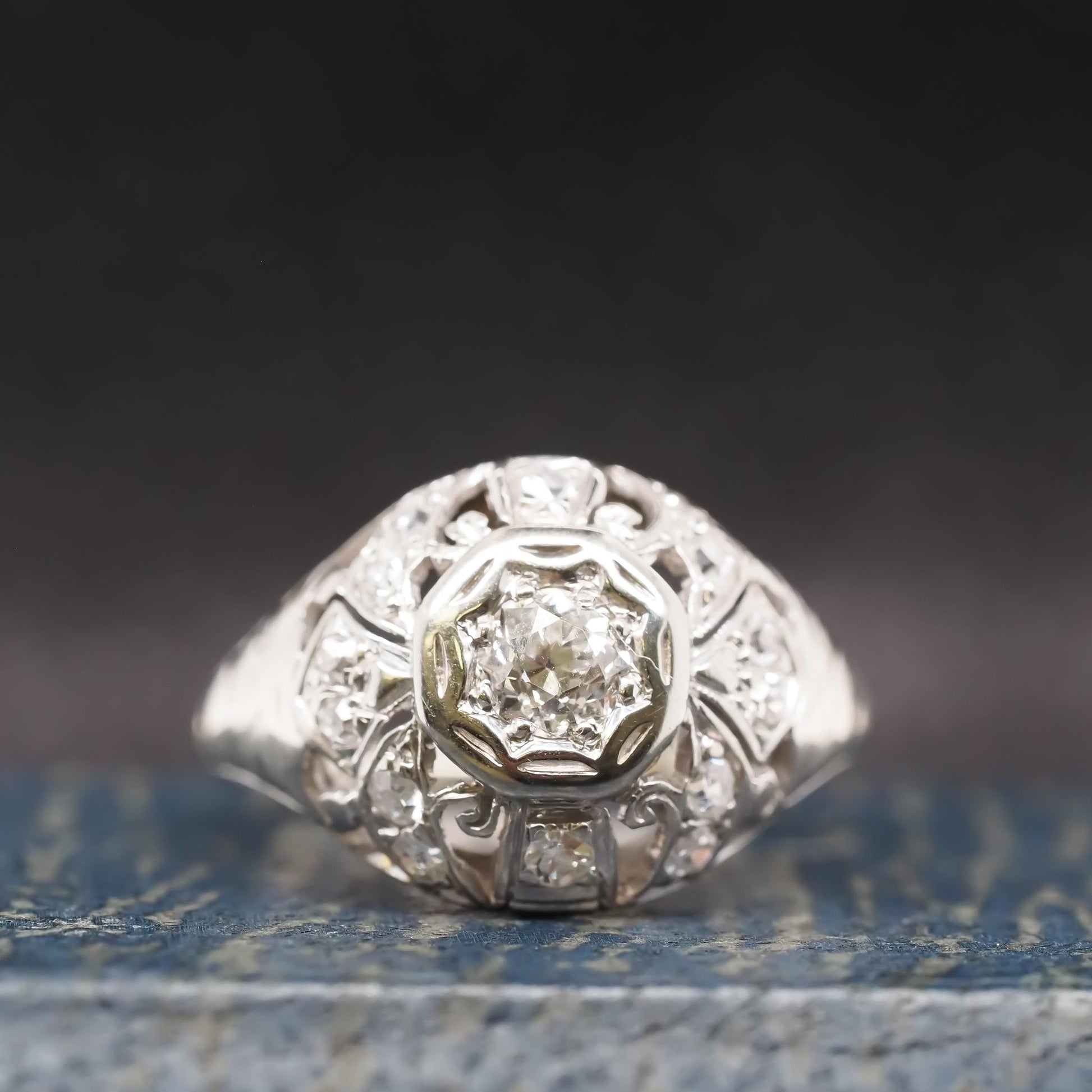 Circa 1930s 18K White Gold Art Deco Engagement Ring - VHK#682a