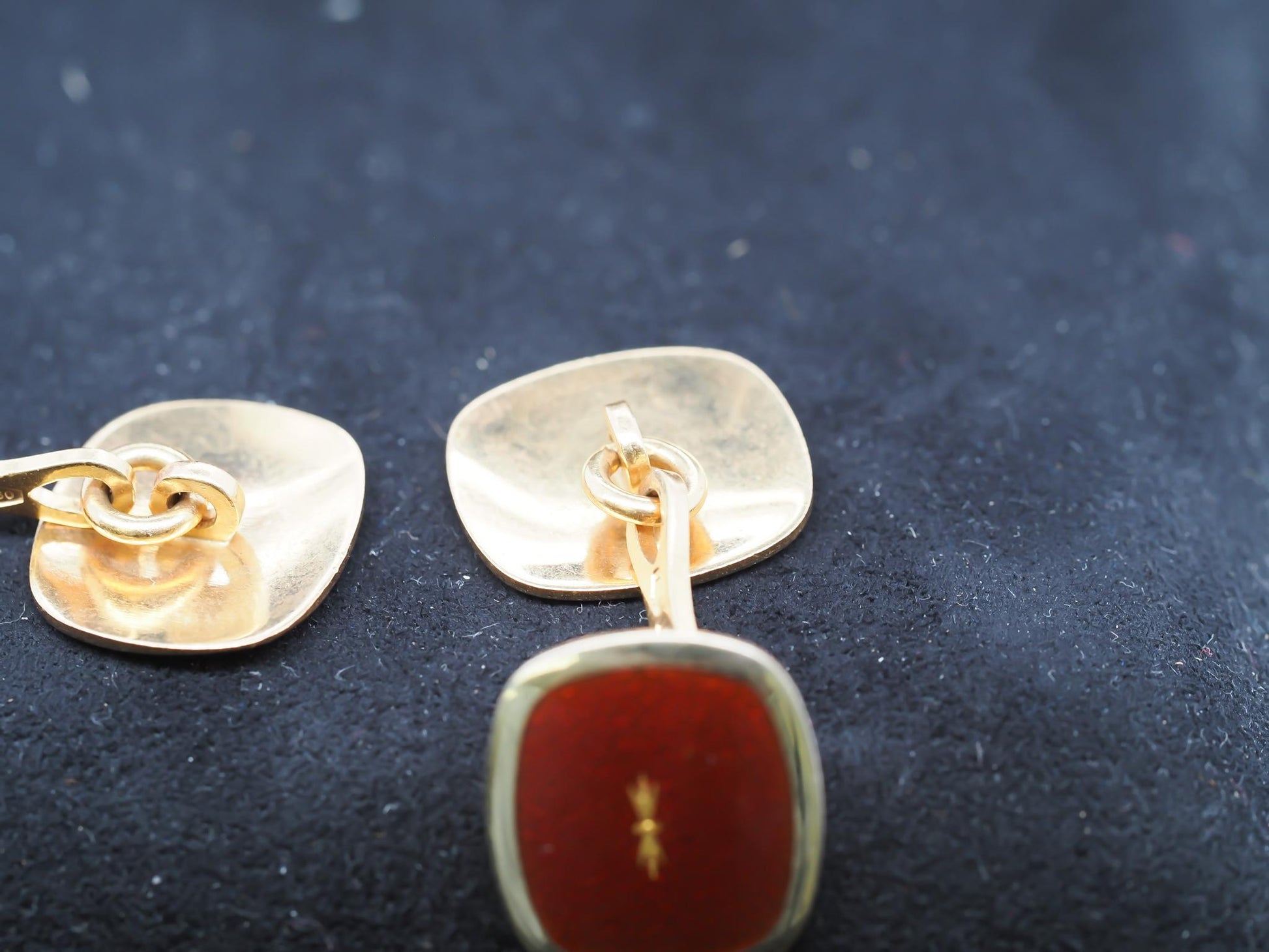 Vintage 18k Yellow Gold Red Enamel Cufflinks - VHK#827