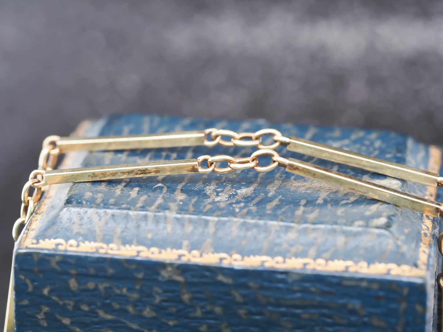 Circa 1920s 14K Yellow Gold Station Bar Necklace Chain - VHK#844