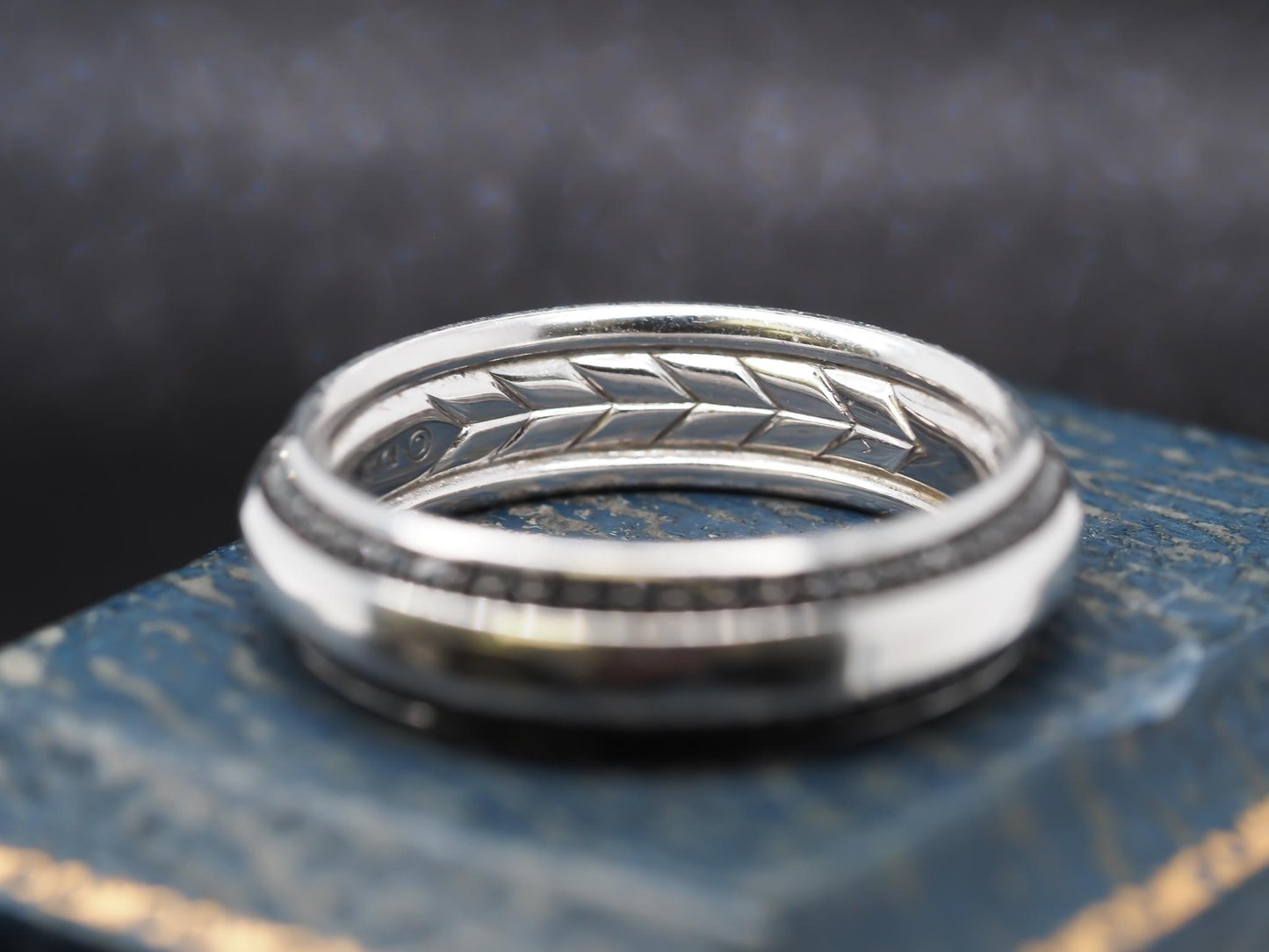 18K White Gold David Yurman Black Diamond Beveled Band Ring Size 11.5 - VHK#847