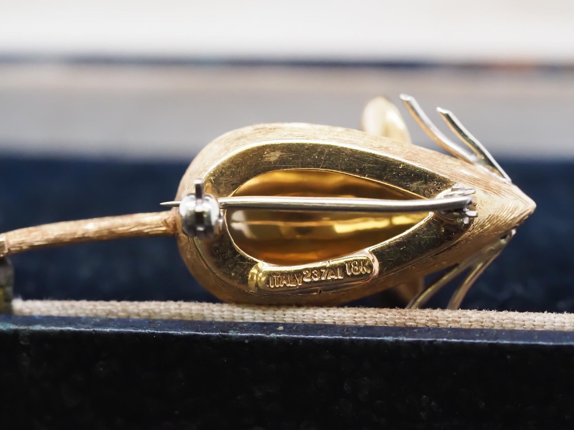 18K Yellow Gold Mouse Ruby Eyes with Long Tail Brooch Pin - VHK#857