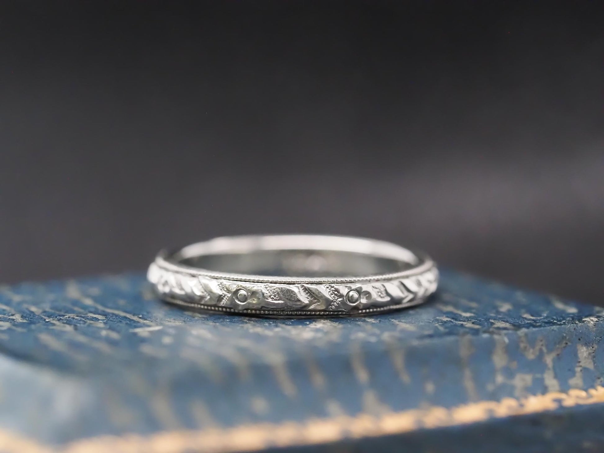 Circa 1930s 18K White Gold Hand Engraved Wedding Band Size 5 - VHK#864