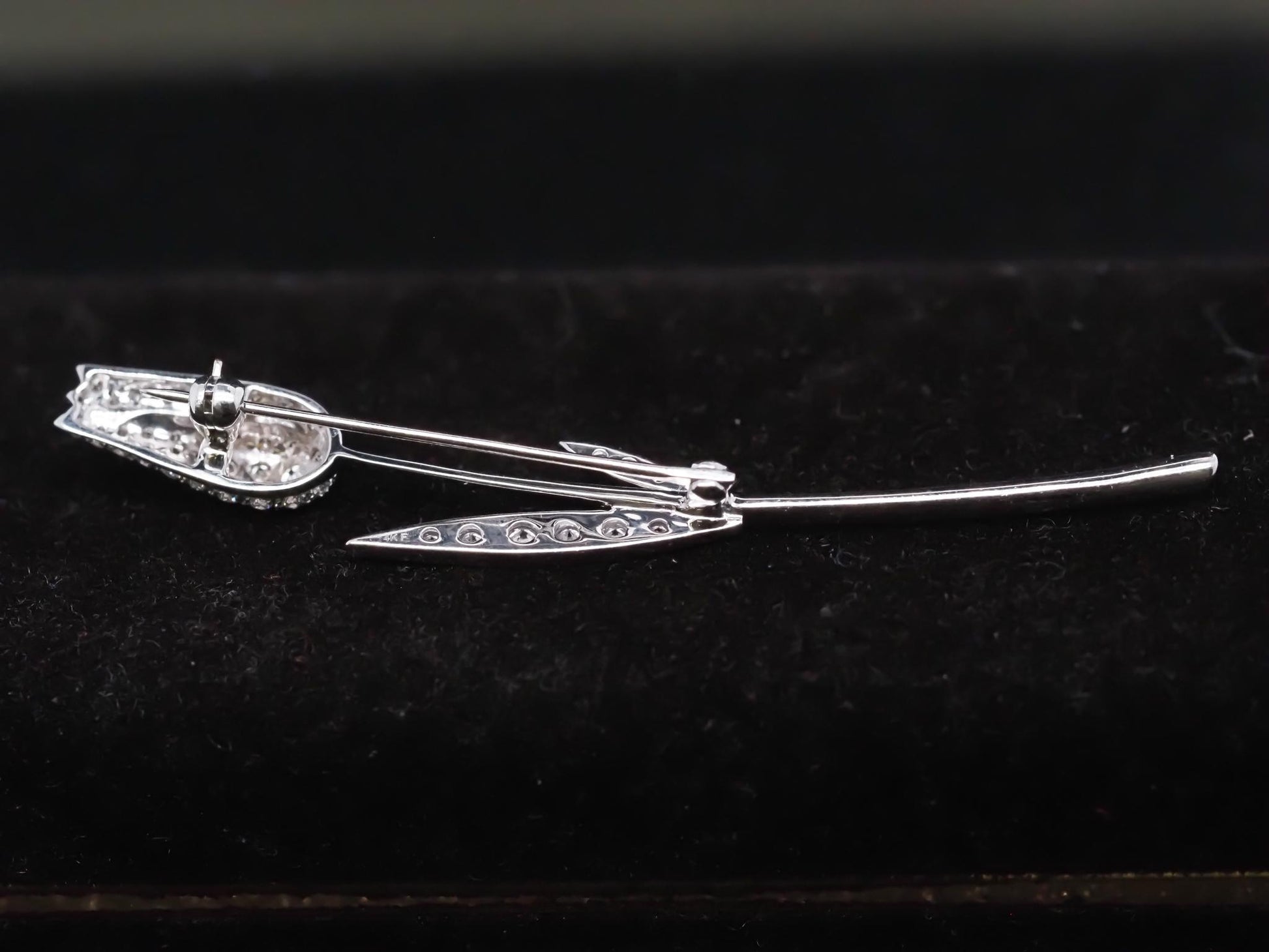 14K White Gold Diamond Flower Brooch Pin - VHK#879