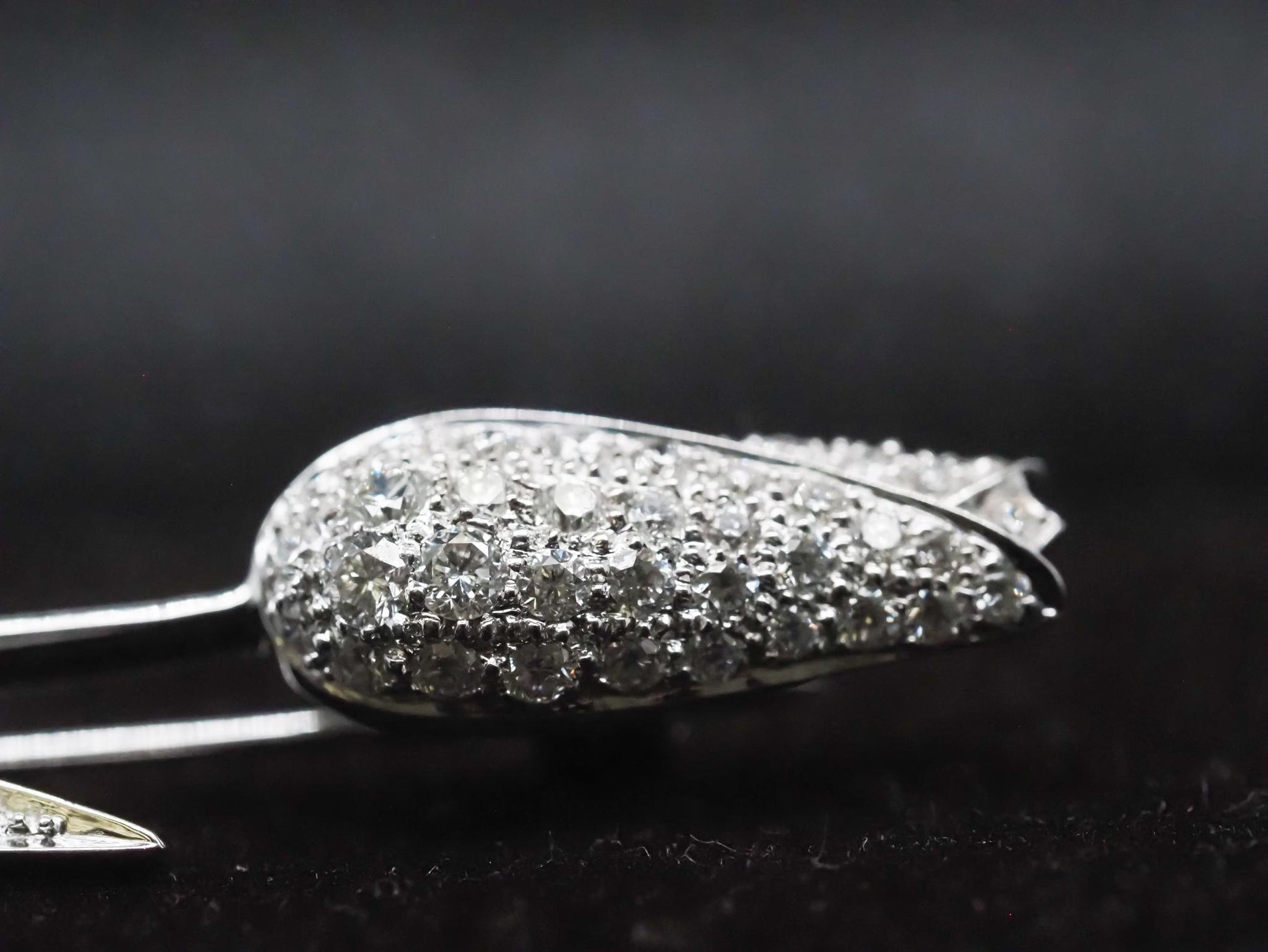 14K White Gold Diamond Flower Brooch Pin - VHK#879