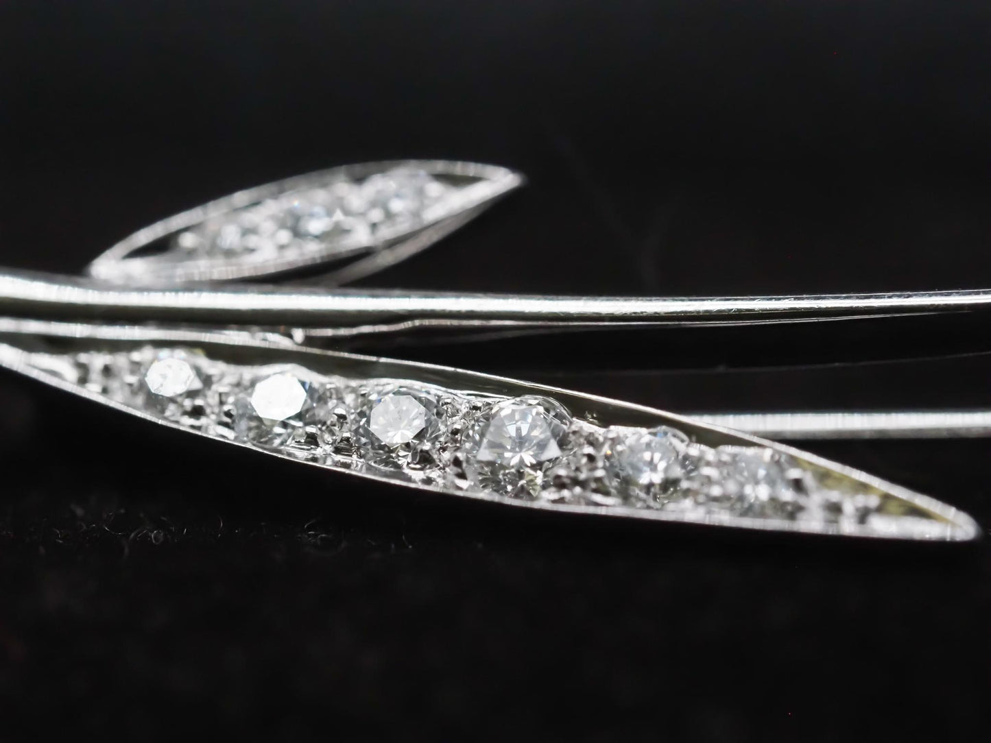 14K White Gold Diamond Flower Brooch Pin - VHK#879
