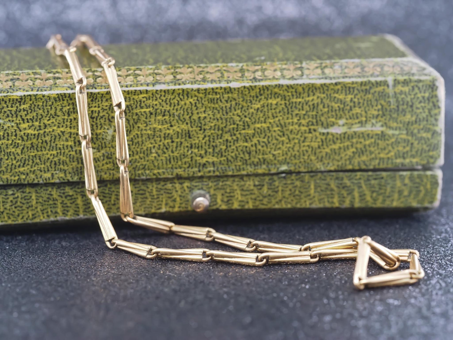 Circa 1920s 14K Yellow Gold Antique Chain 14.75 Inch